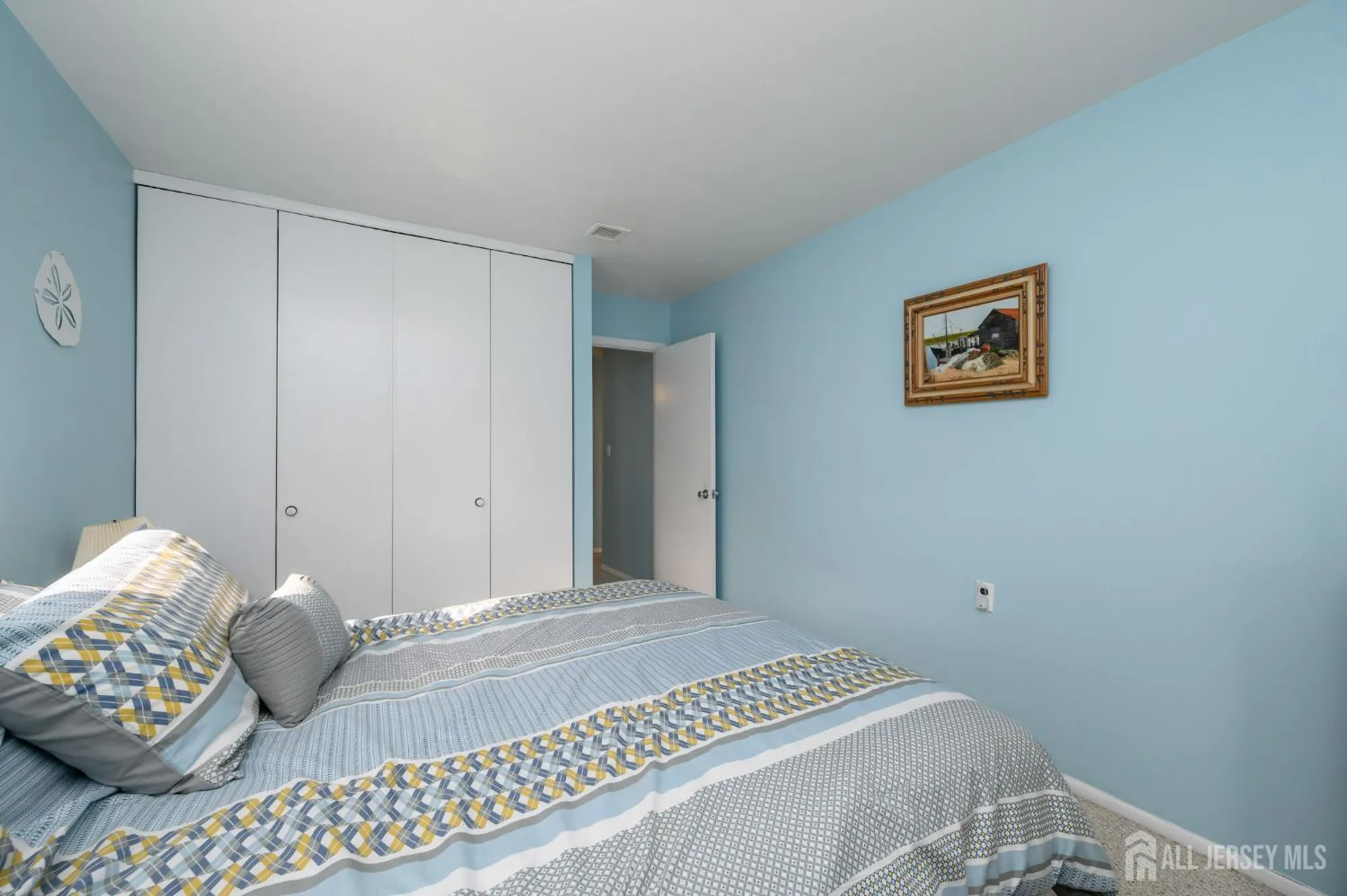 Property Slideshow image 21 of 35 | 11 graham ct, Brick, NJ, 08724