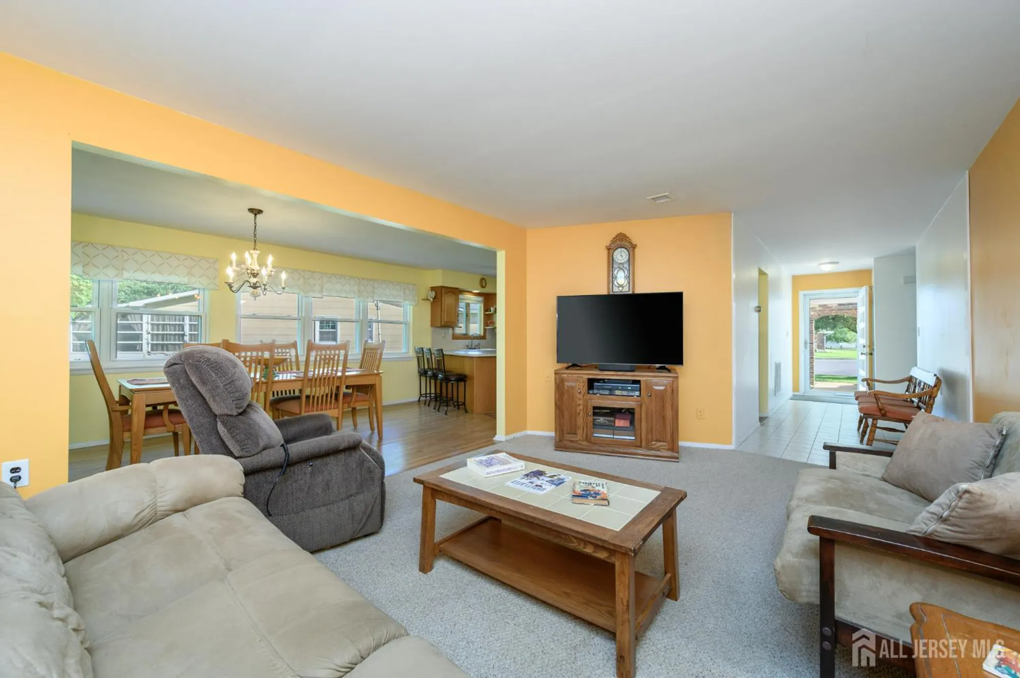 Property Slideshow image 4 of 35 | 11 graham ct, Brick, NJ, 08724