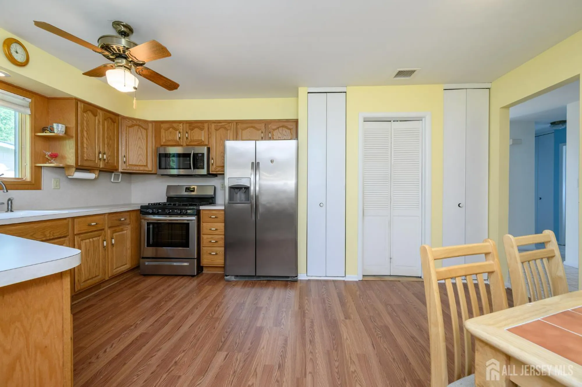 Property Slideshow image 10 of 35 | 11 graham ct, Brick, NJ, 08724