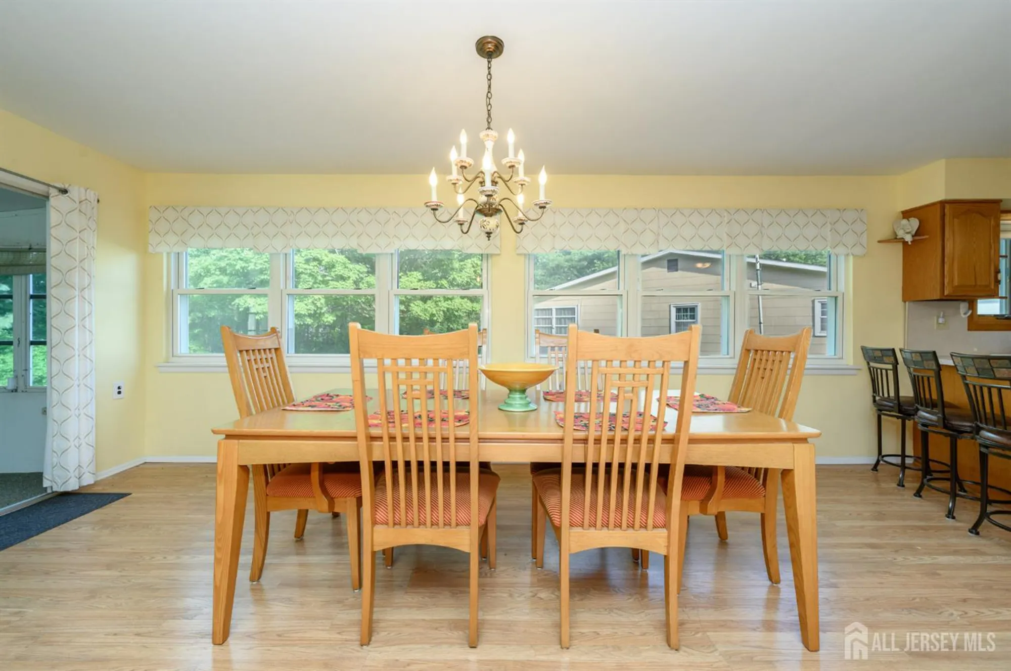 Property Slideshow image 7 of 35 | 11 graham ct, Brick, NJ, 08724