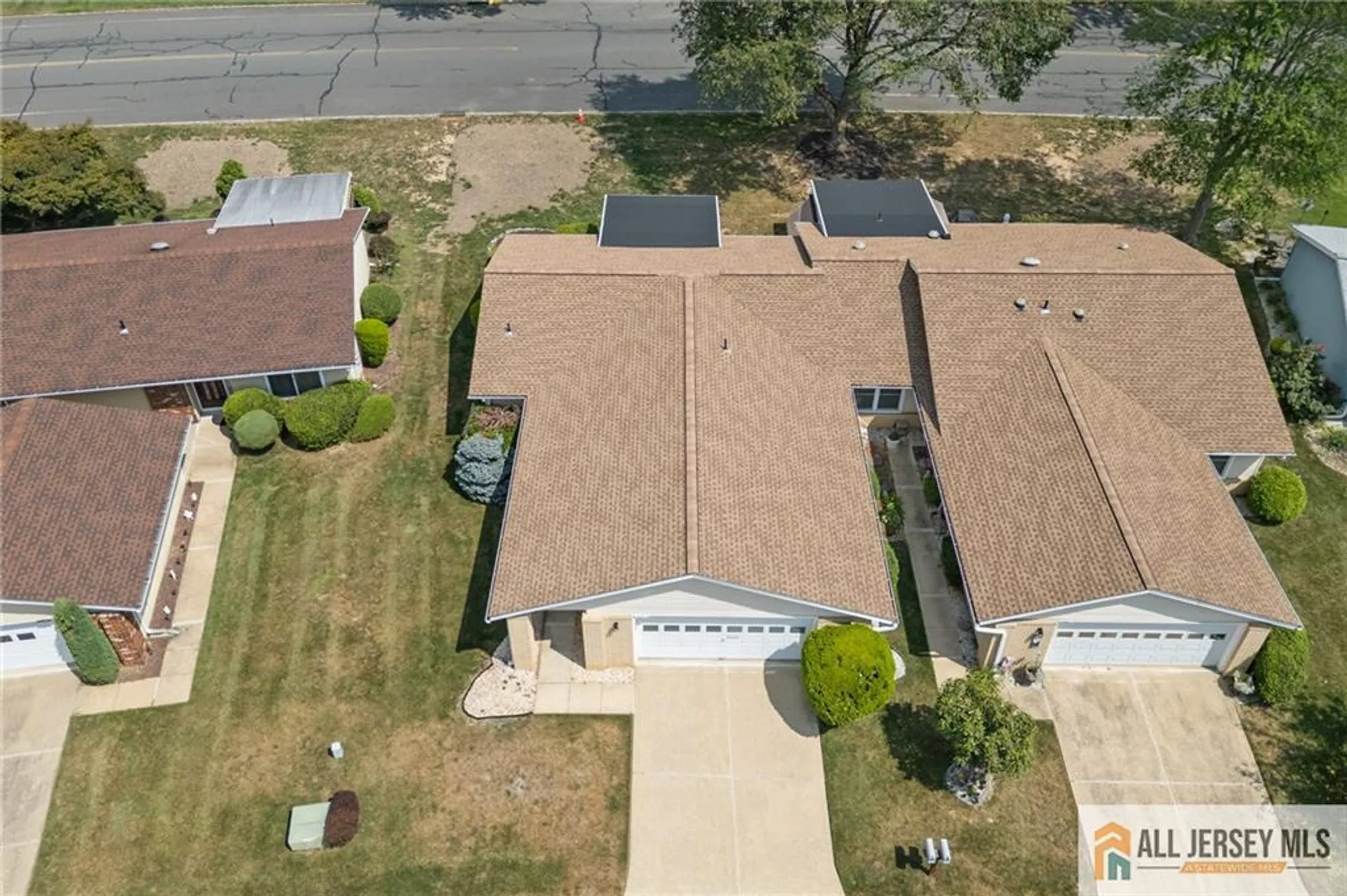 Property Slideshow image 23 of 26 | 297 yardley dr 297a, Monroe, NJ, 08831