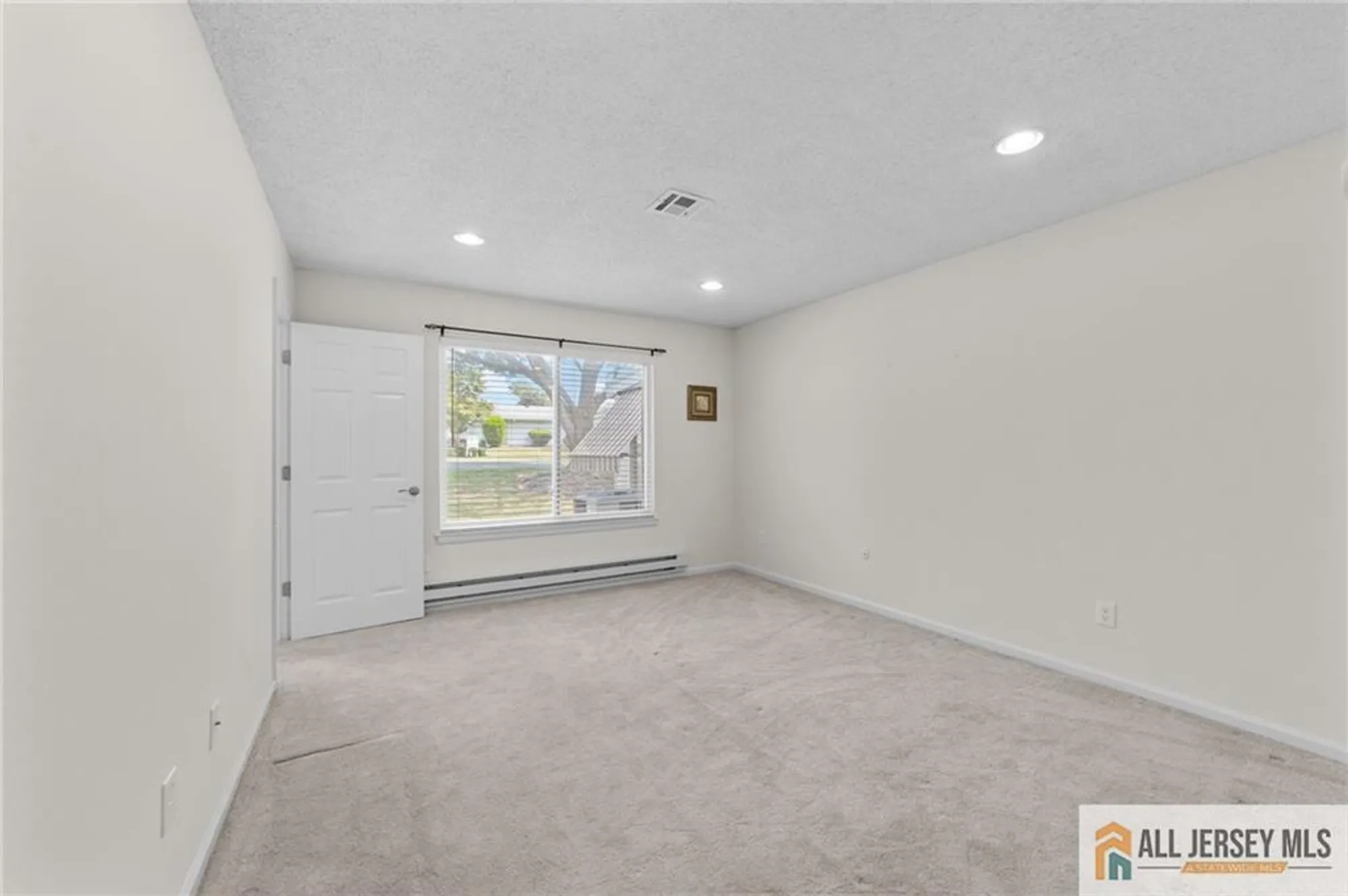 Property Slideshow image 14 of 26 | 297 yardley dr 297a, Monroe, NJ, 08831