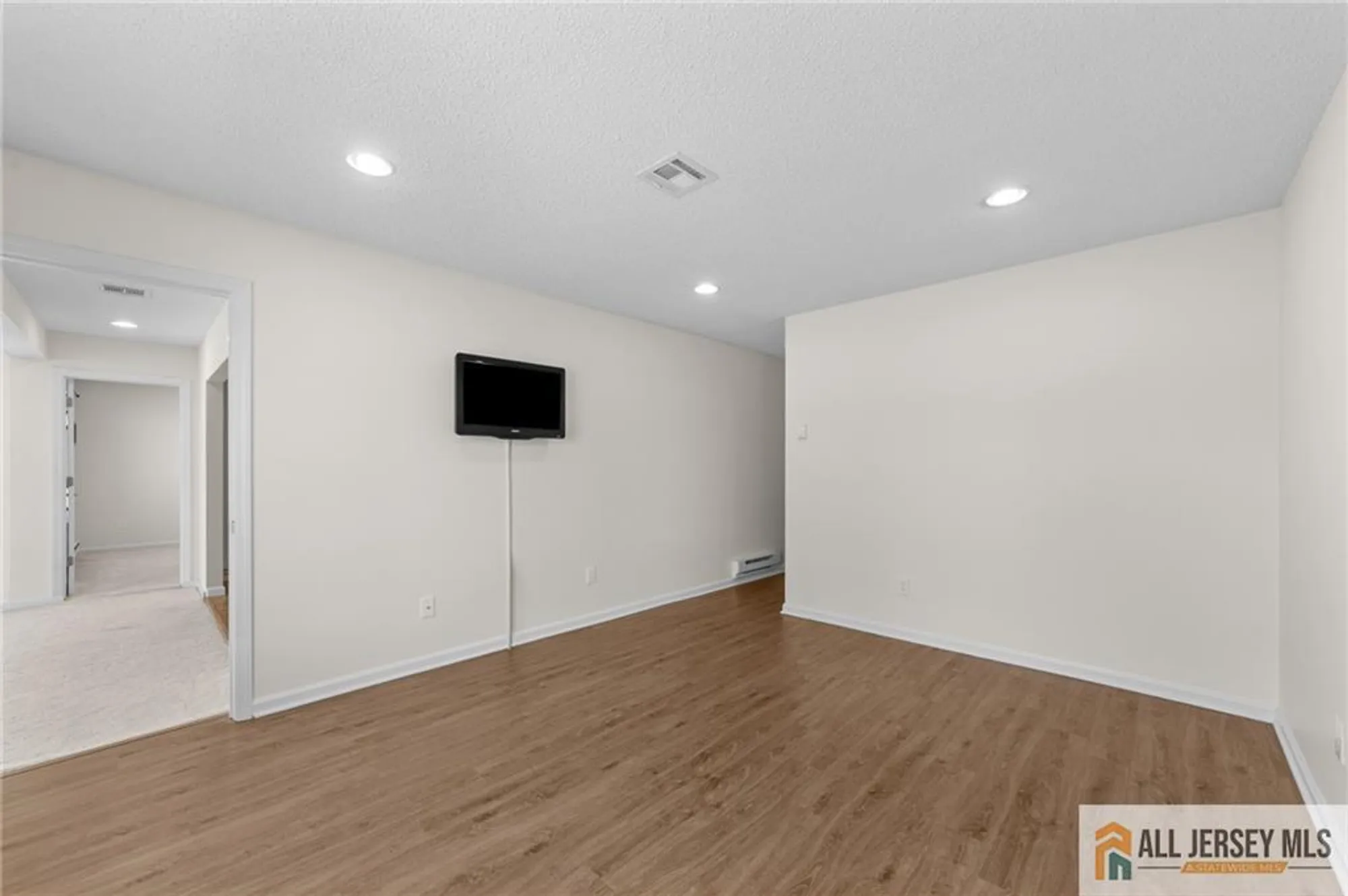 Property Slideshow image 16 of 26 | 297 yardley dr 297a, Monroe, NJ, 08831