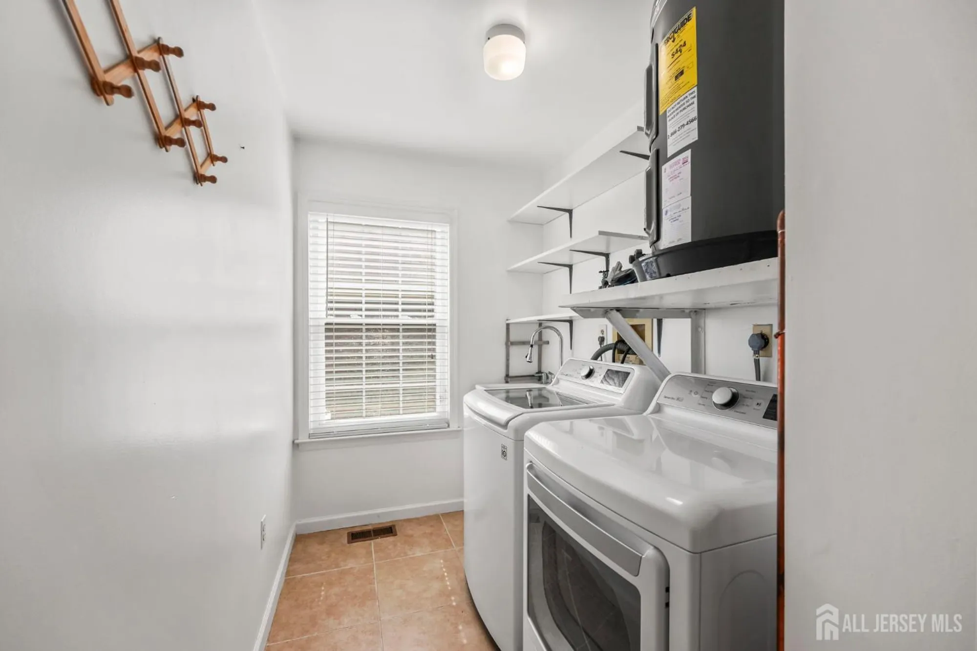 Property Slideshow image 26 of 27 | 27 martin van buren dr, Monroe, NJ, 08831