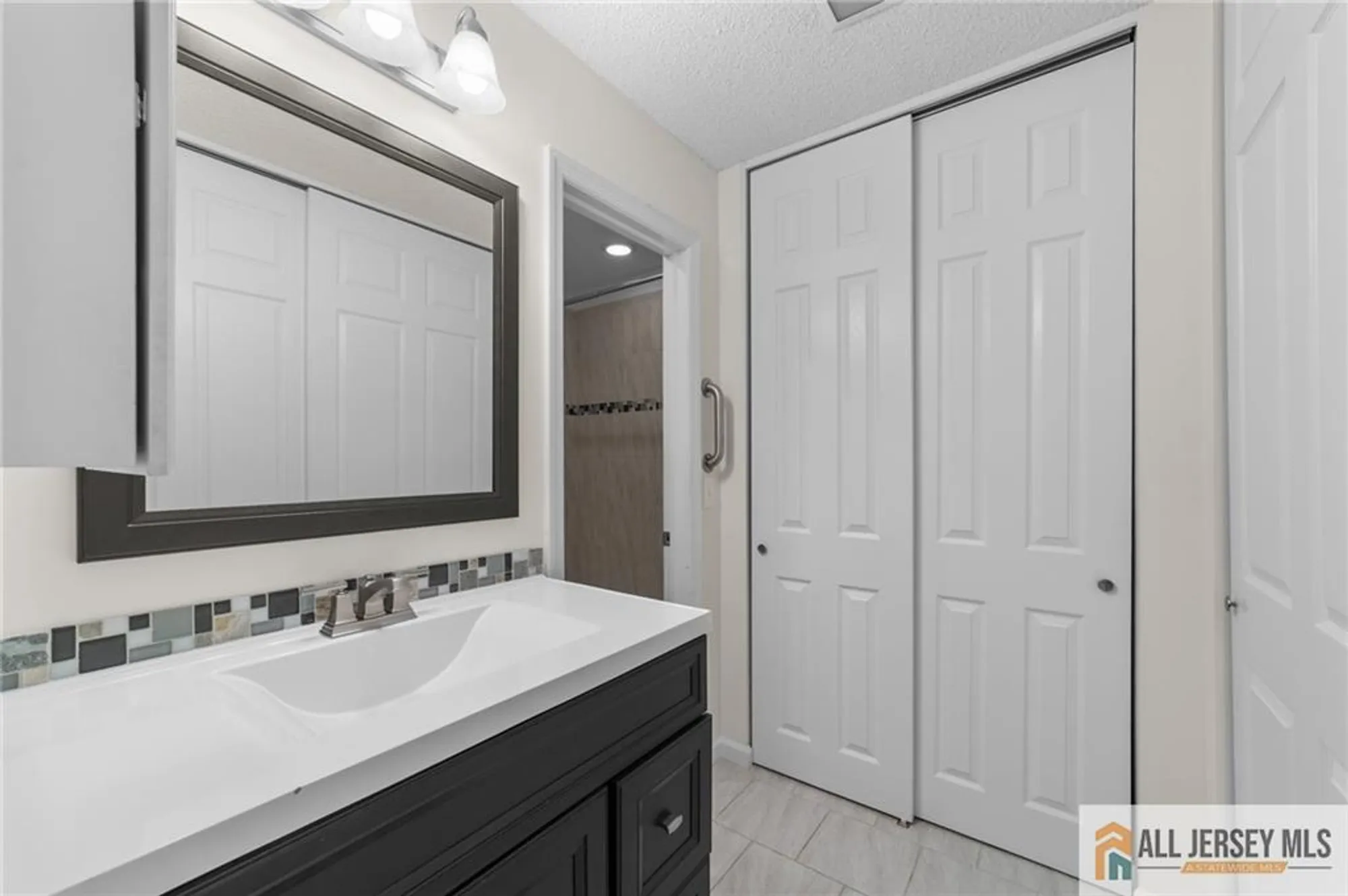 Property Slideshow image 18 of 26 | 297 yardley dr 297a, Monroe, NJ, 08831