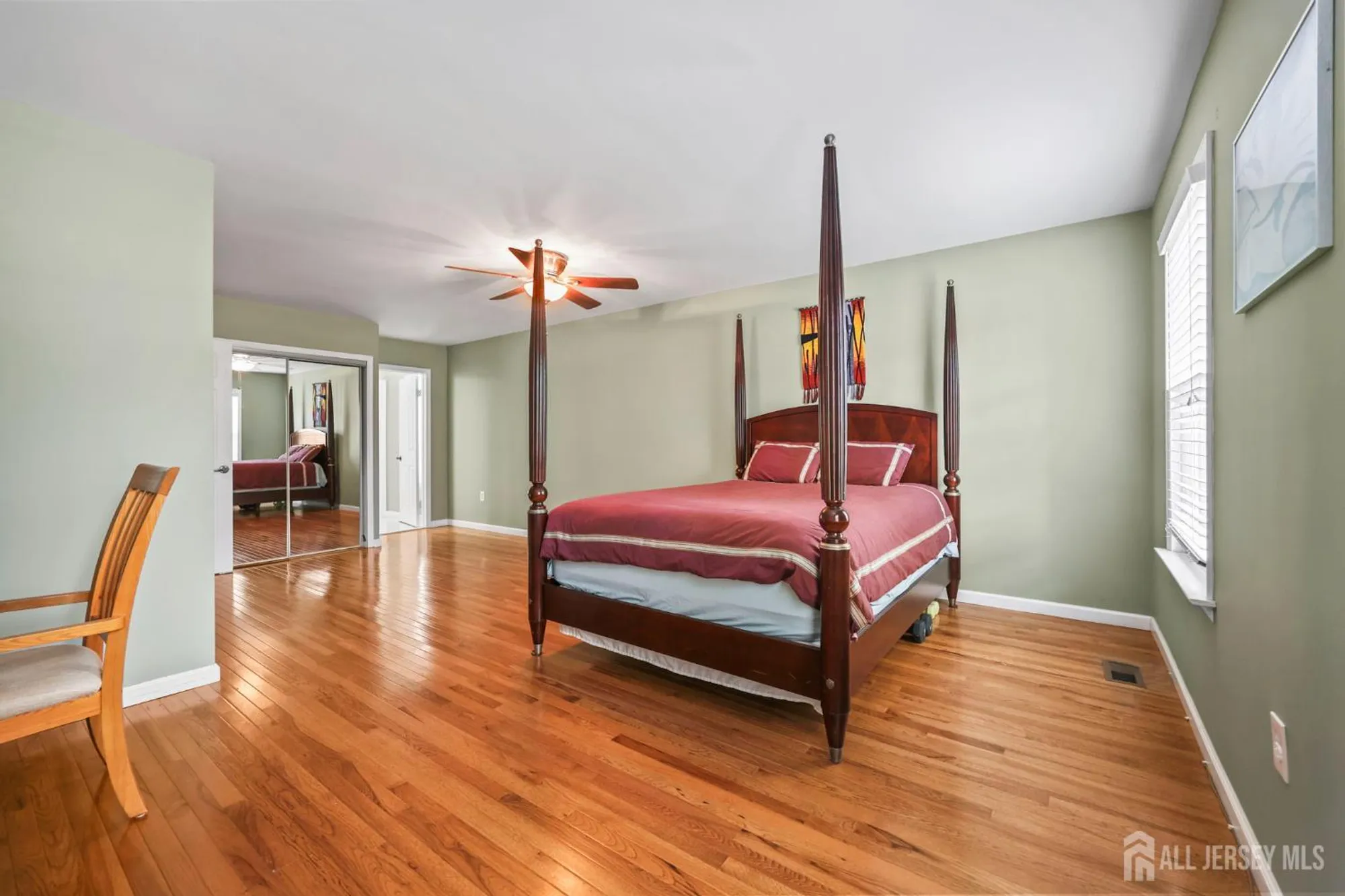 Property Slideshow image 23 of 27 | 27 martin van buren dr, Monroe, NJ, 08831