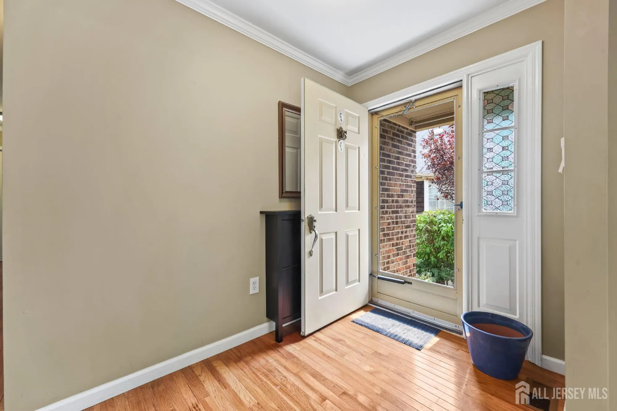Property Slideshow image 7 of 27 | 27 martin van buren dr, Monroe, NJ, 08831