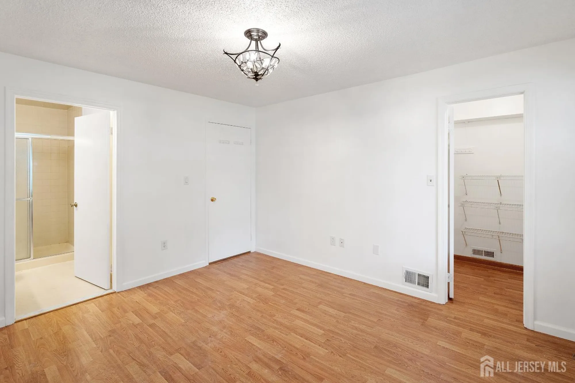 Property Slideshow image 13 of 26 | 89 griggs pl, East Brunswick, NJ, 08816