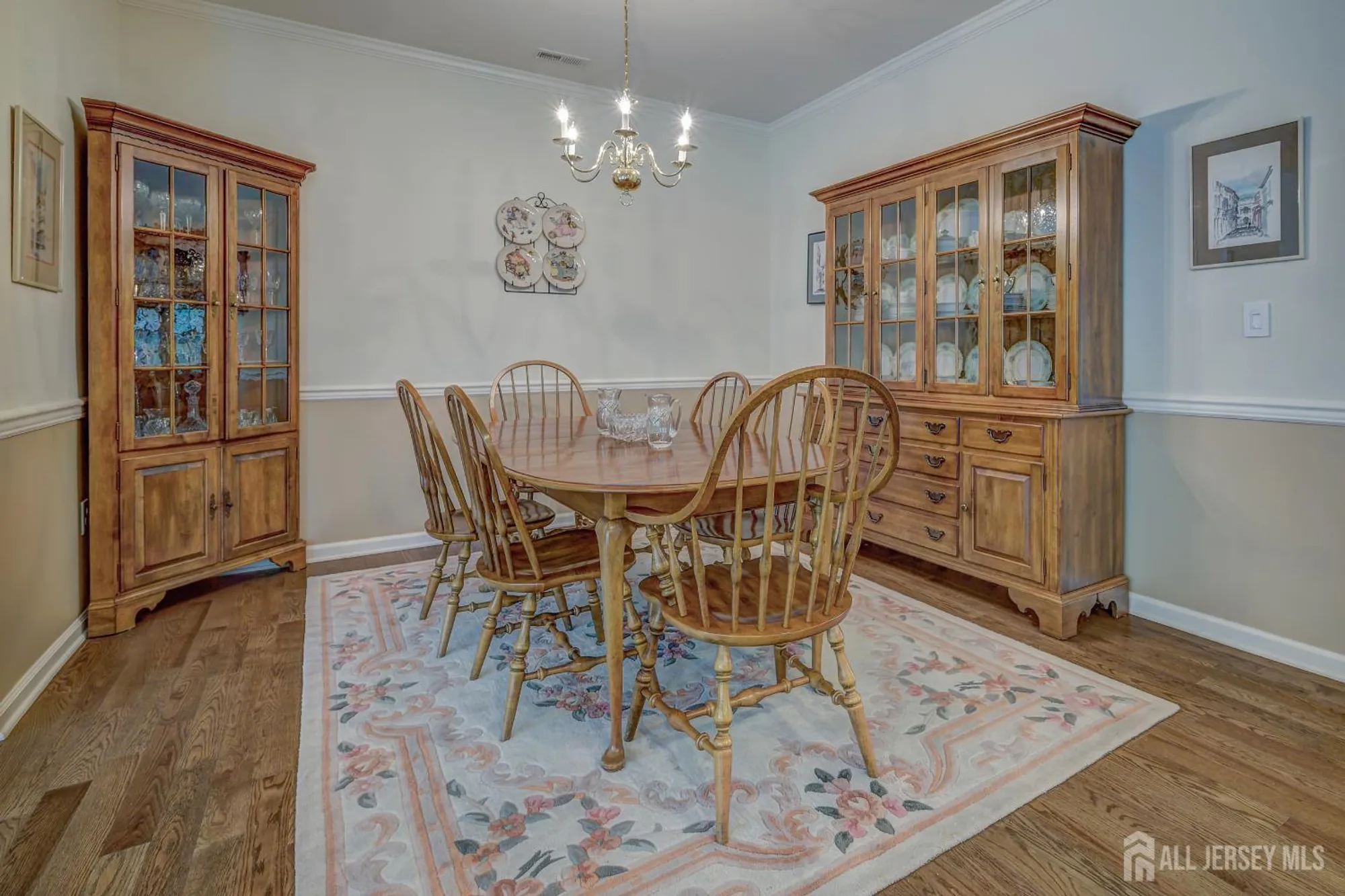 Property Slideshow image 6 of 22 | 39 schindler ct, Somerset, NJ, 08873