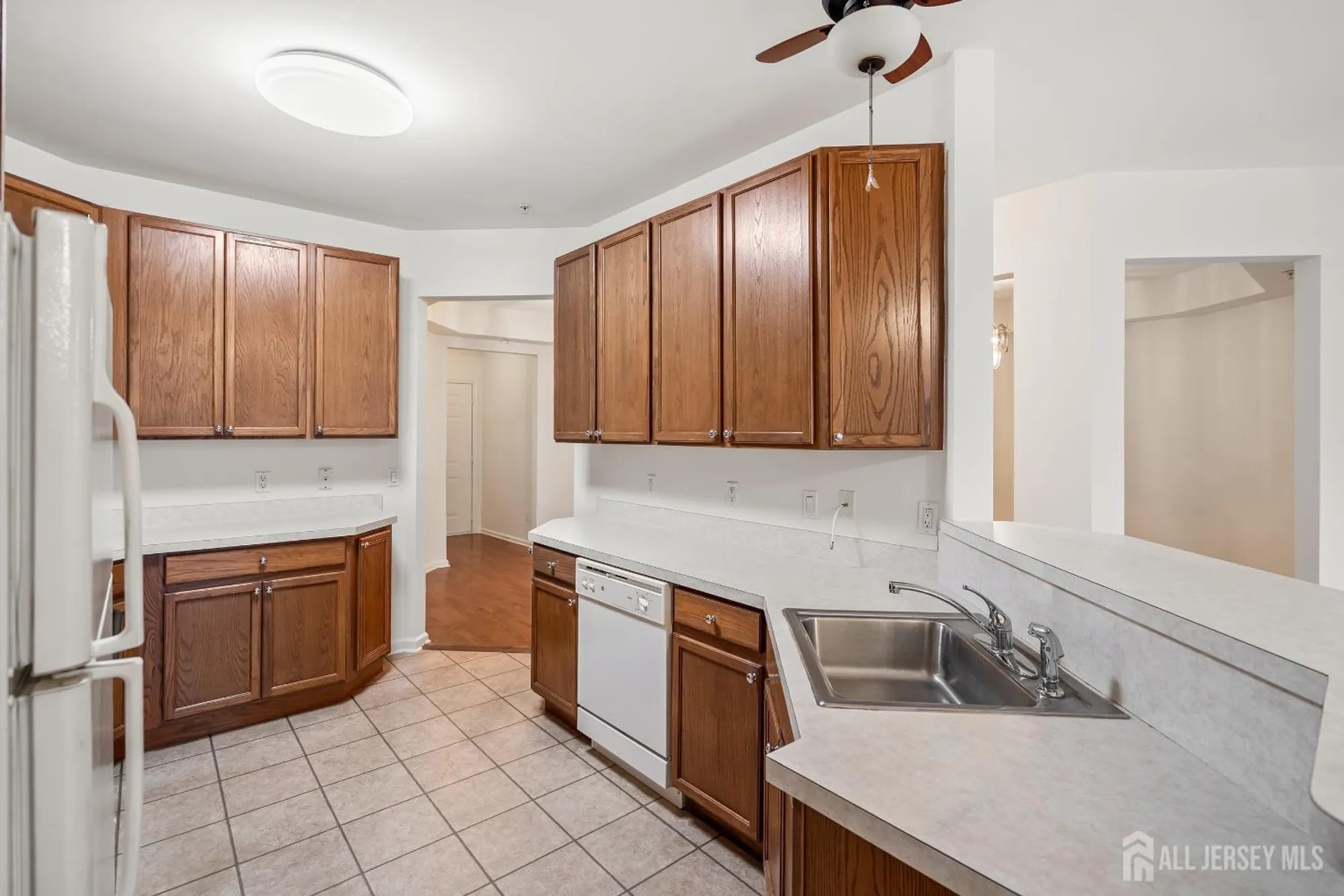 Property Slideshow image 12 of 39 | 1204 cedar village blvd # 204, East Brunswick, NJ, 08816
