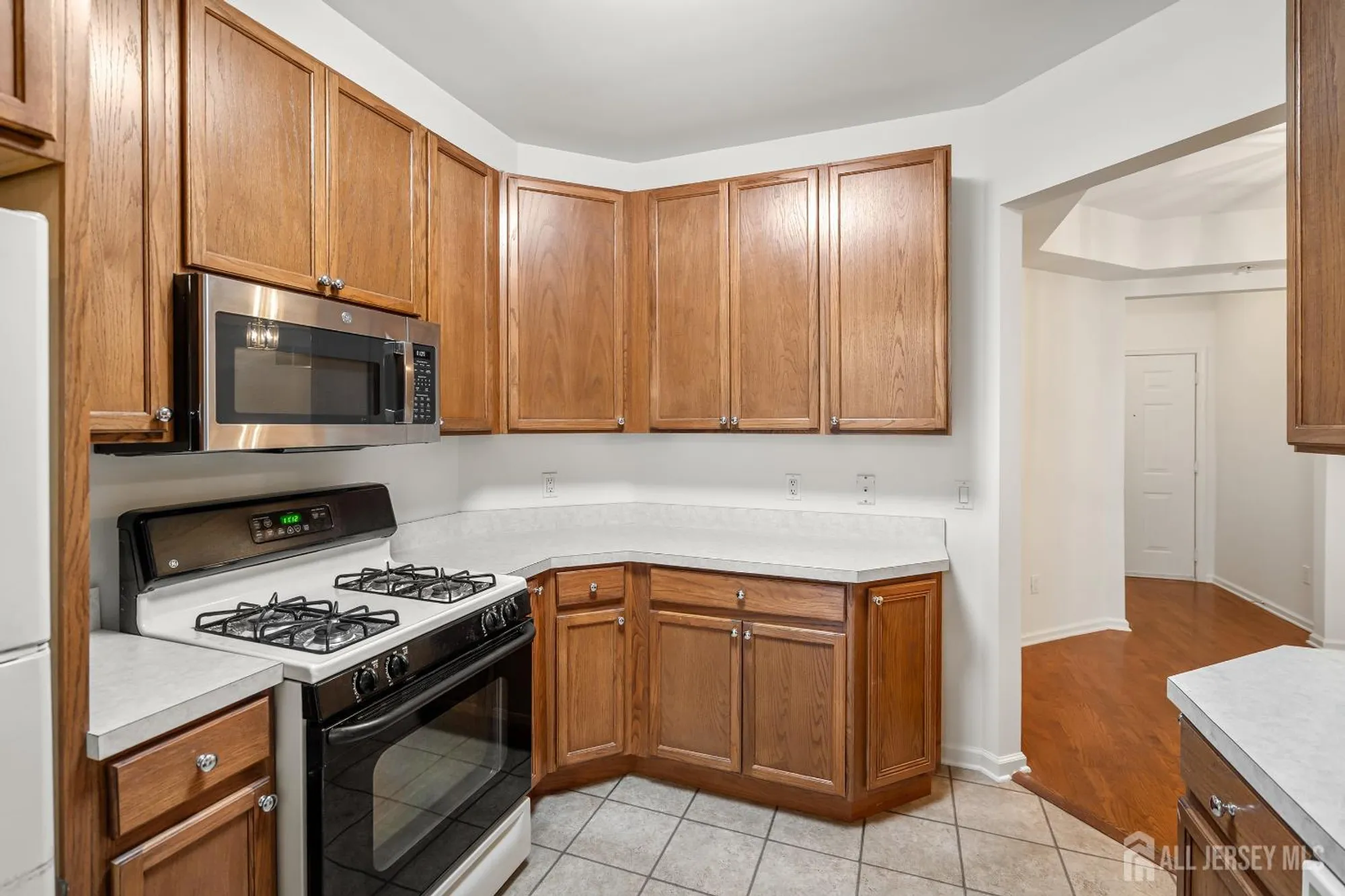 Property Slideshow image 16 of 39 | 1204 cedar village blvd # 204, East Brunswick, NJ, 08816
