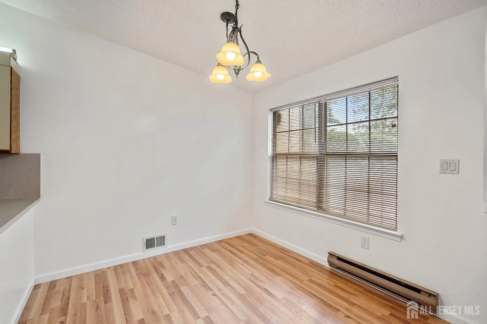 Property Slideshow image 8 of 26 | 89 griggs pl, East Brunswick, NJ, 08816