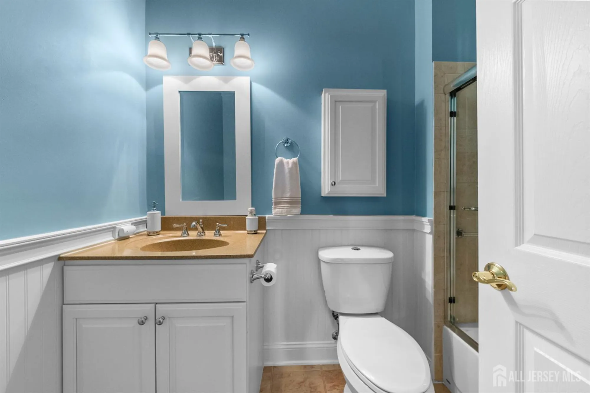 Property Slideshow image 36 of 47 | 66 vineyard ct, Monroe, NJ, 08831