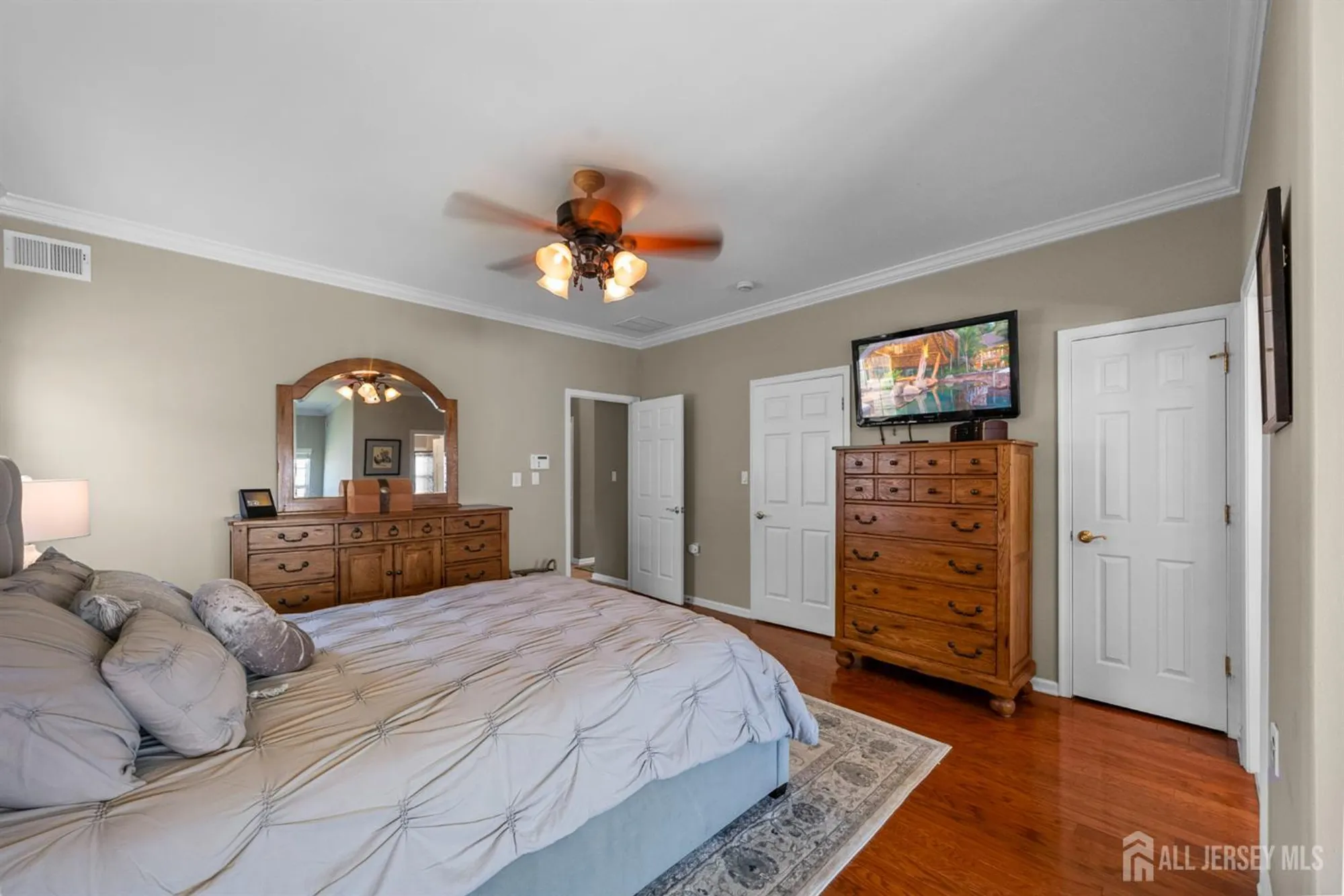 Property Slideshow image 26 of 47 | 66 vineyard ct, Monroe, NJ, 08831