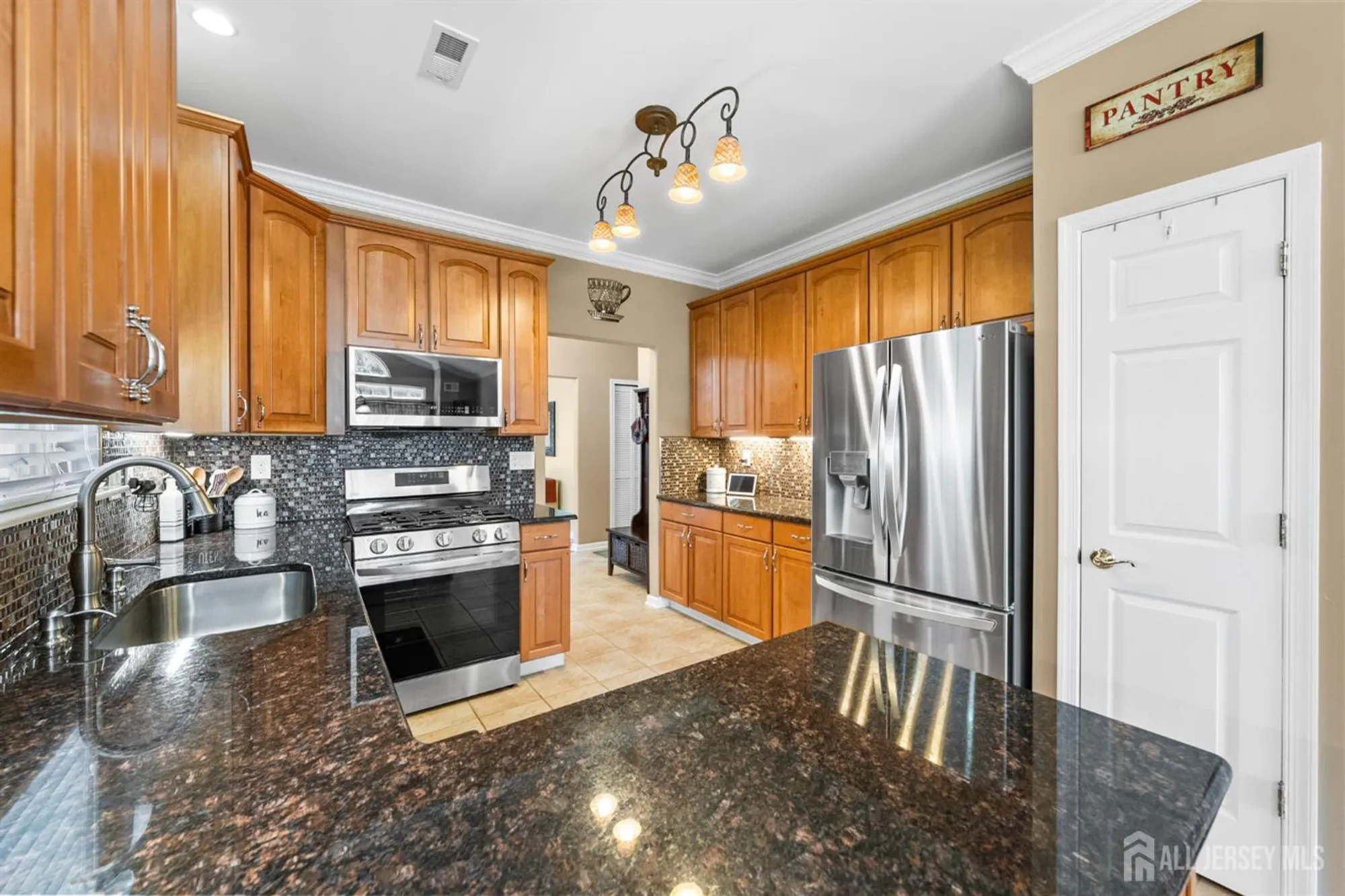 Property Slideshow image 12 of 47 | 66 vineyard ct, Monroe, NJ, 08831