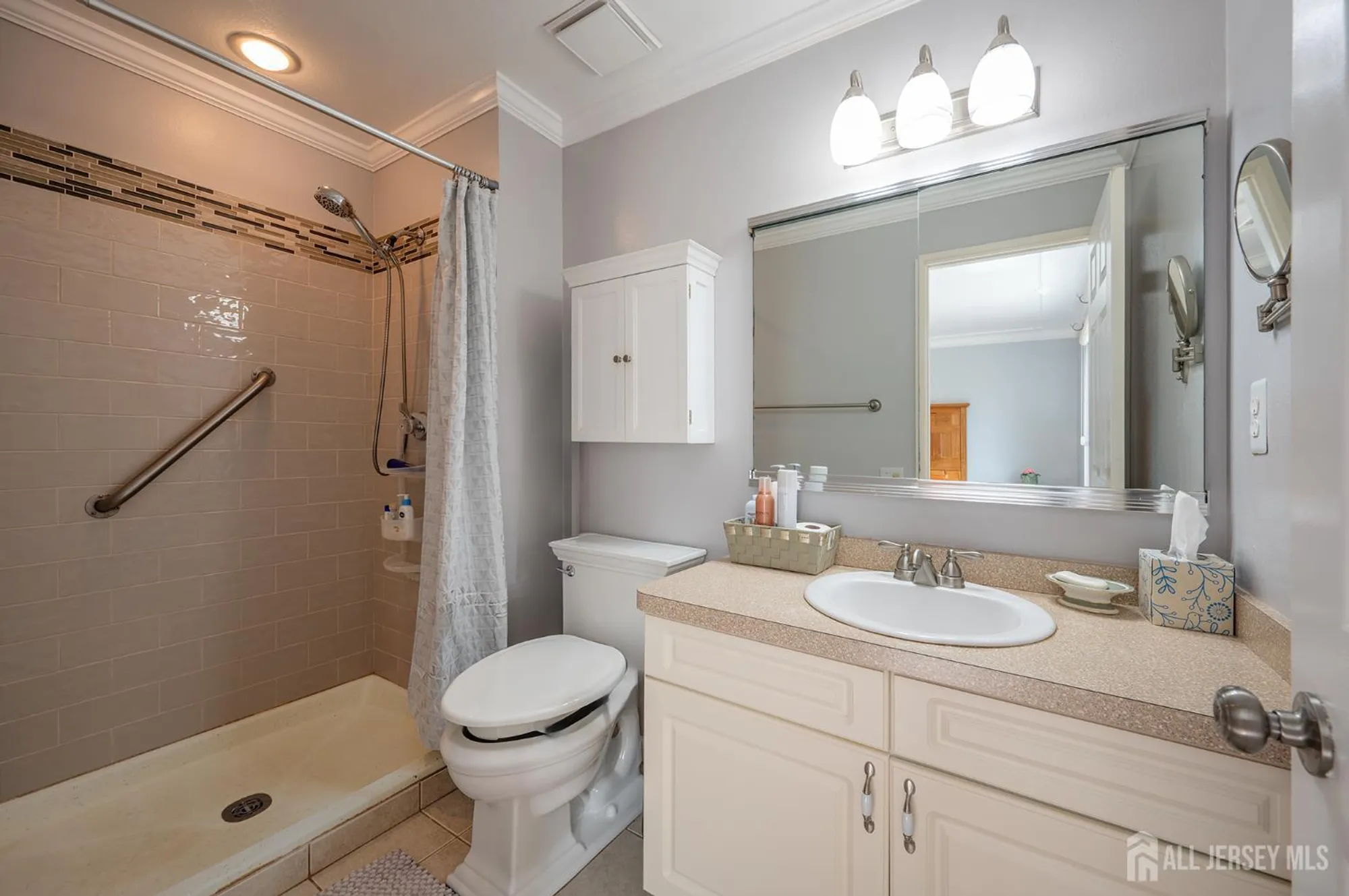 Property Slideshow image 13 of 17 | 169 laurel plz c, Monroe, NJ, 08831