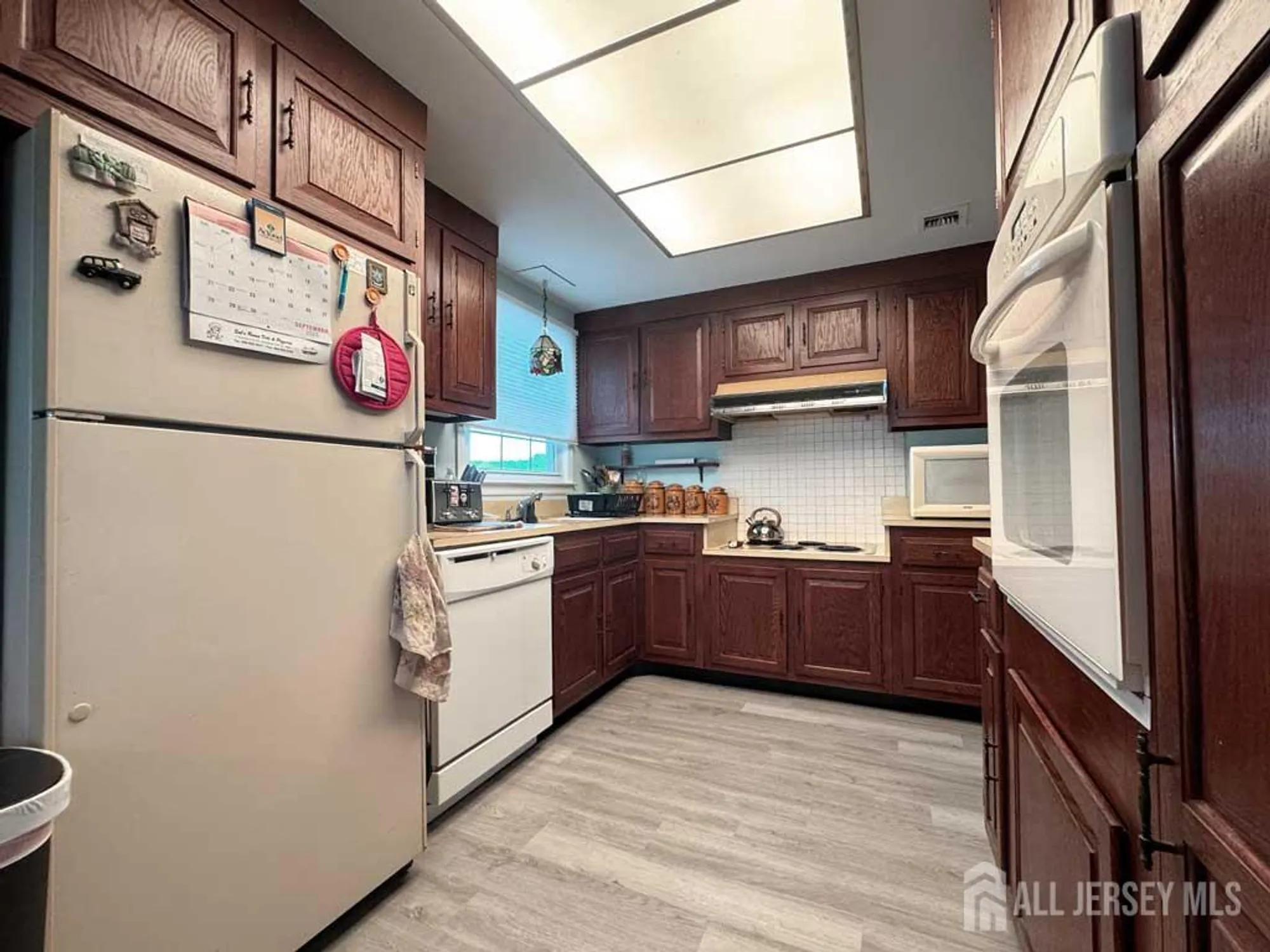 Property Slideshow image 3 of 11 | 197 mayflower way b, Monroe, NJ, 08831