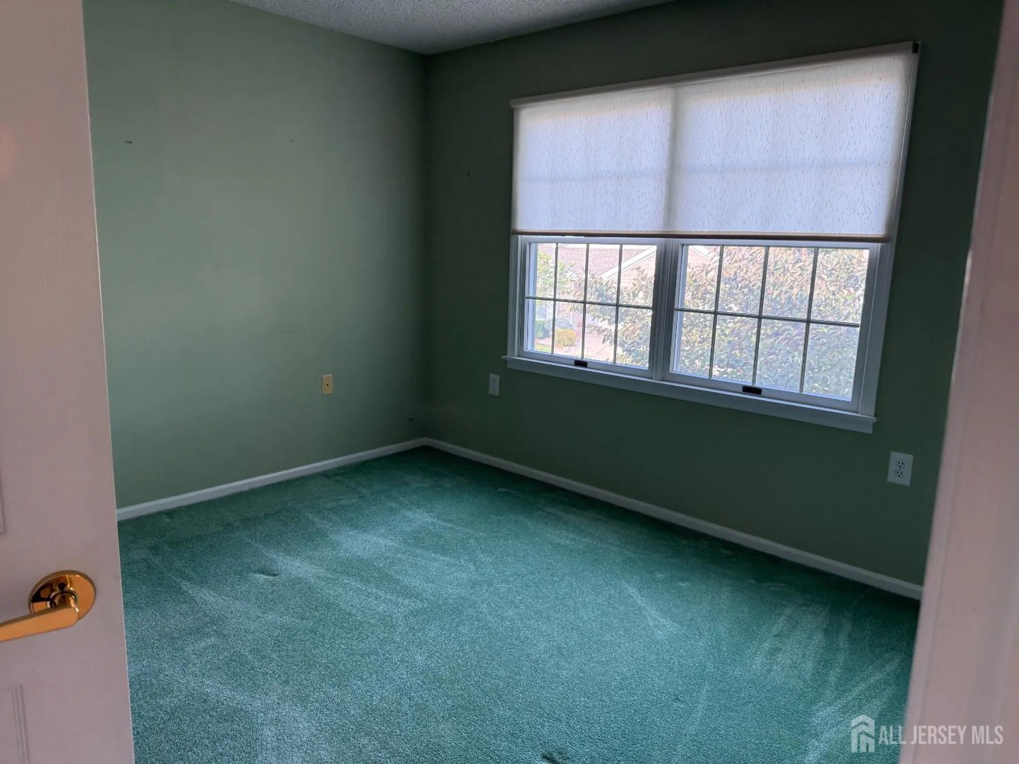 Property Slideshow image 36 of 60 | 1 westboro ln, Monroe, NJ, 08831