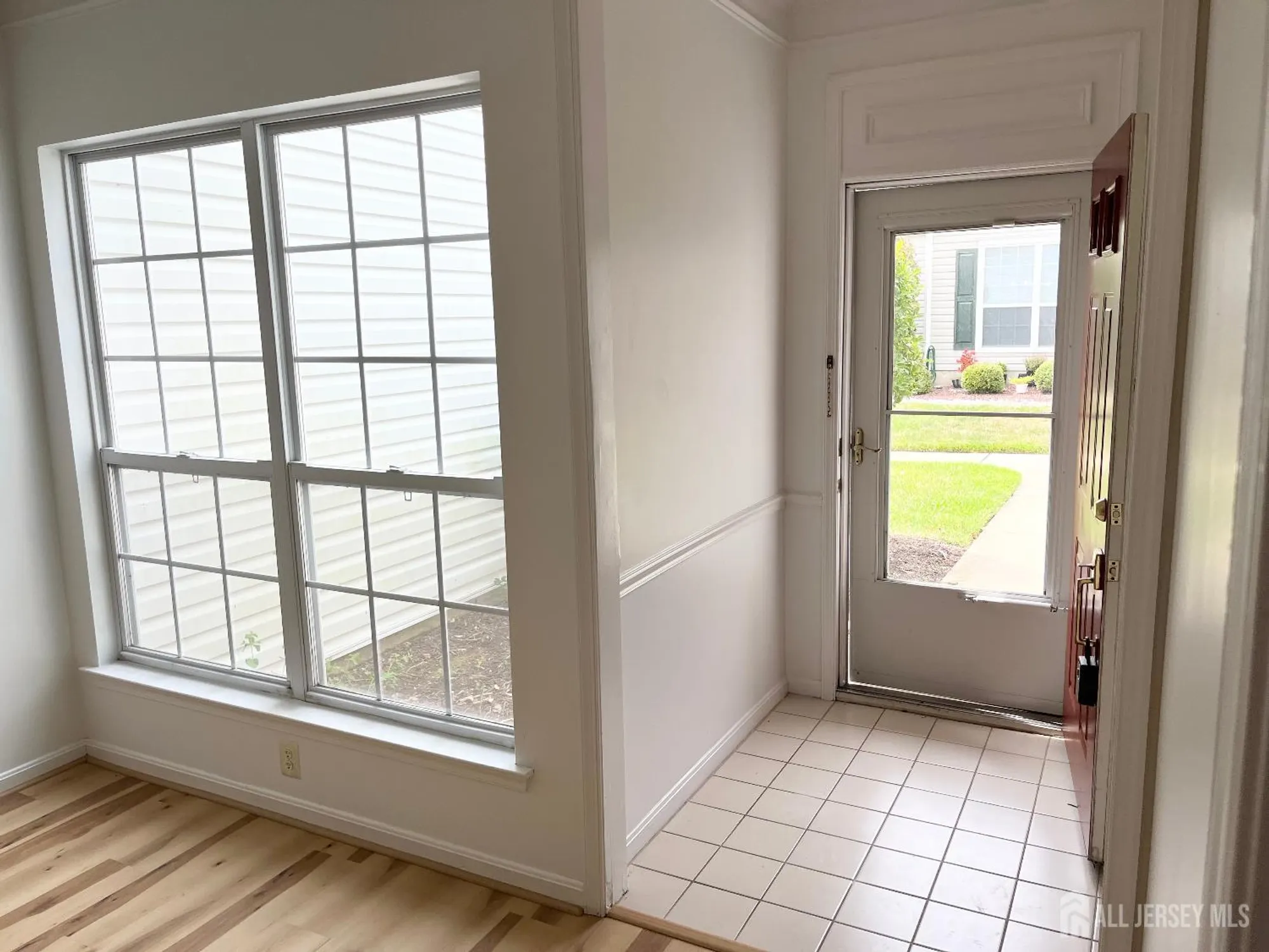 Property Slideshow image 16 of 18 | 409 harrier dr, Monroe, NJ, 08831