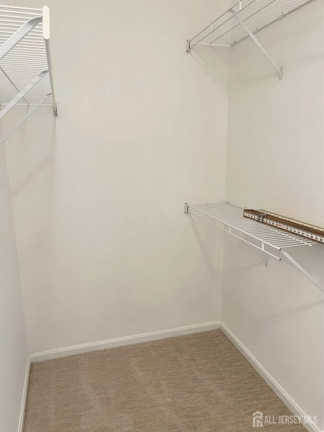 Property Slideshow image 9 of 18 | 409 harrier dr, Monroe, NJ, 08831