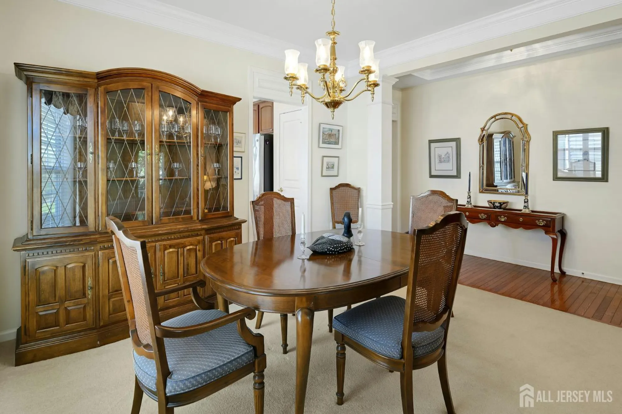 Property Slideshow image 11 of 39 | 476 crossfields ln, Somerset, NJ, 08873