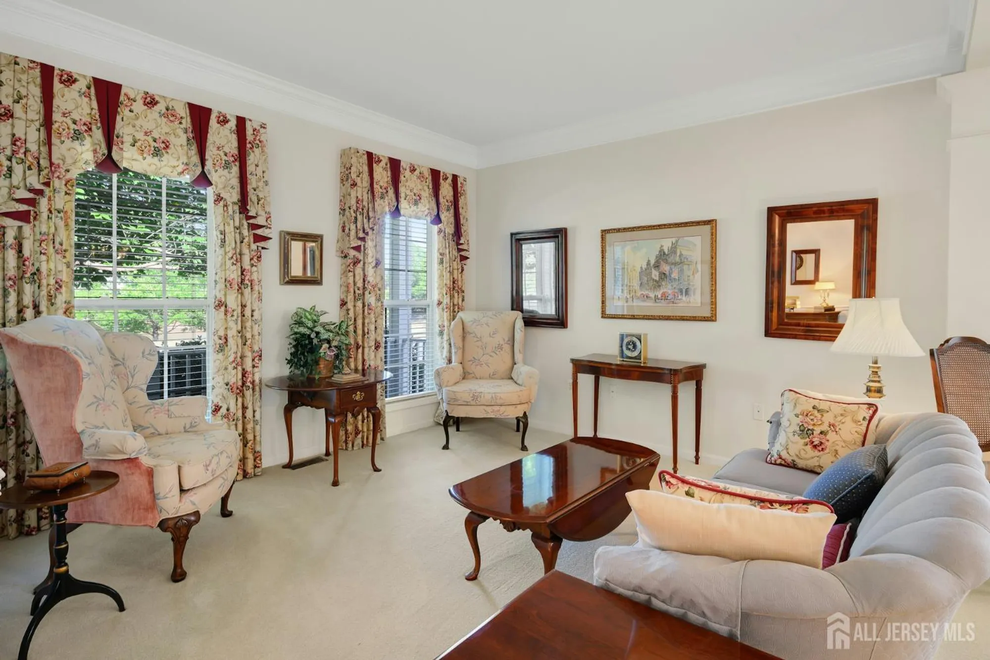 Property Slideshow image 7 of 39 | 476 crossfields ln, Somerset, NJ, 08873