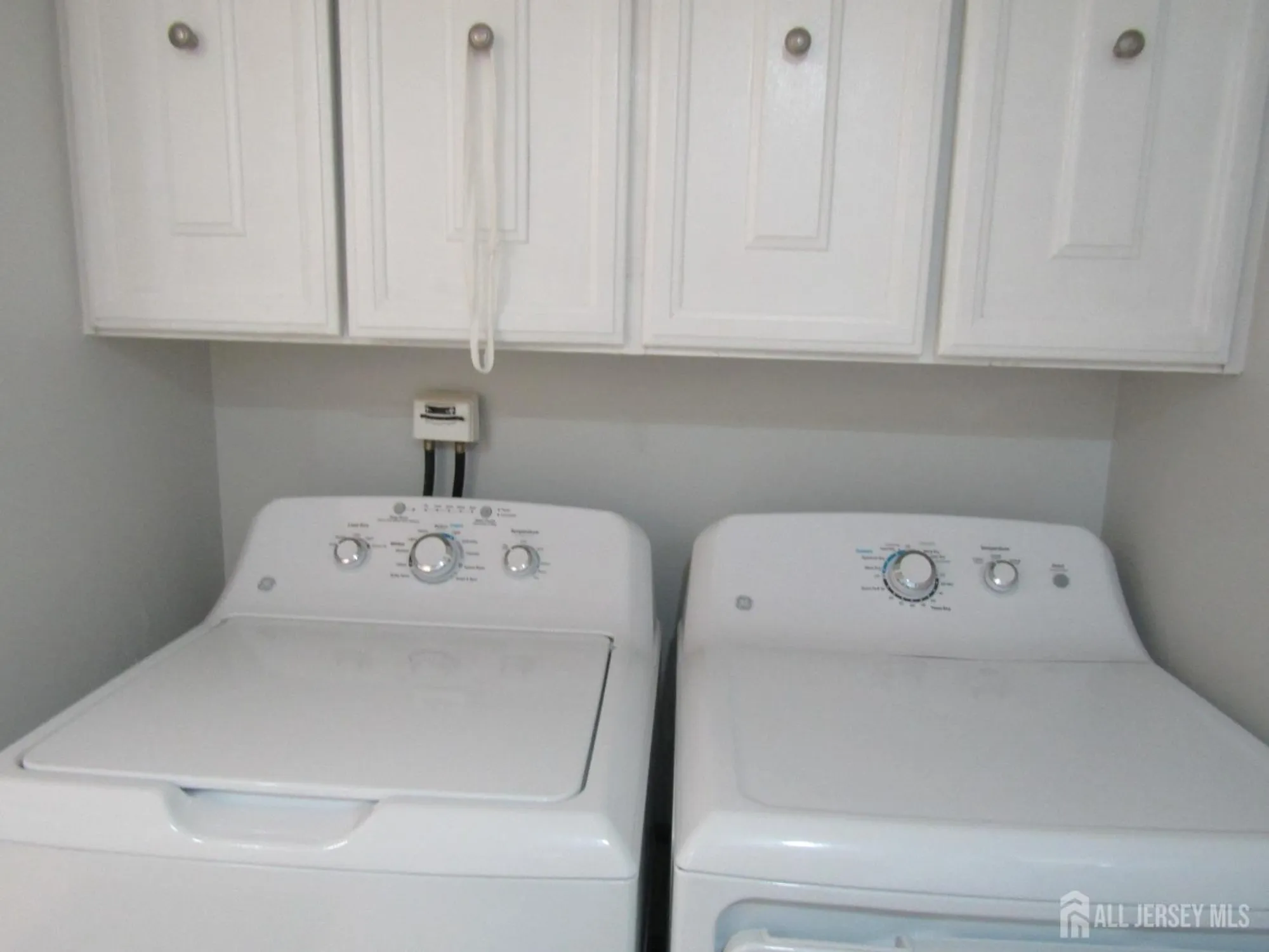 Property Slideshow image 18 of 21 | 120 rossmoor dr n, Monroe, NJ, 08831