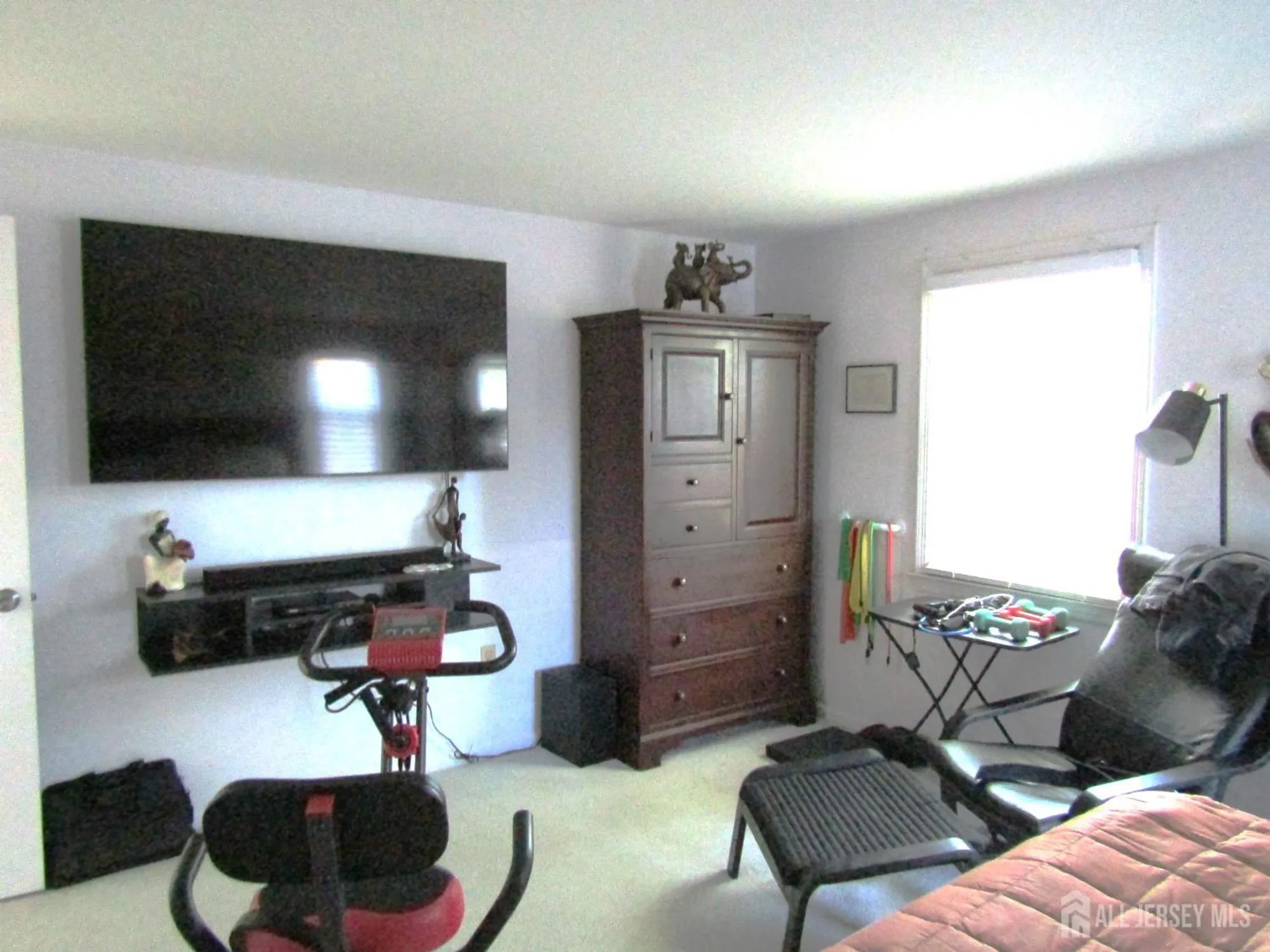 Property Slideshow image 15 of 21 | 120 rossmoor dr n, Monroe, NJ, 08831