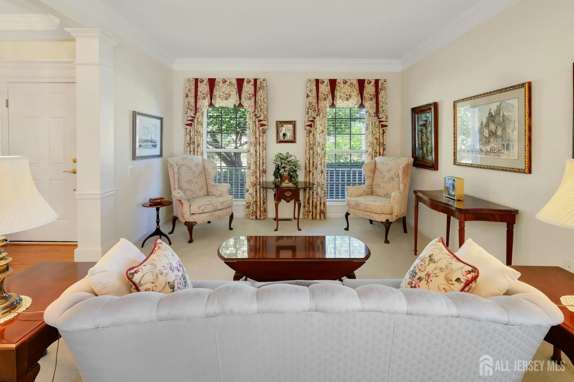 Property Slideshow image 8 of 39 | 476 crossfields ln, Somerset, NJ, 08873