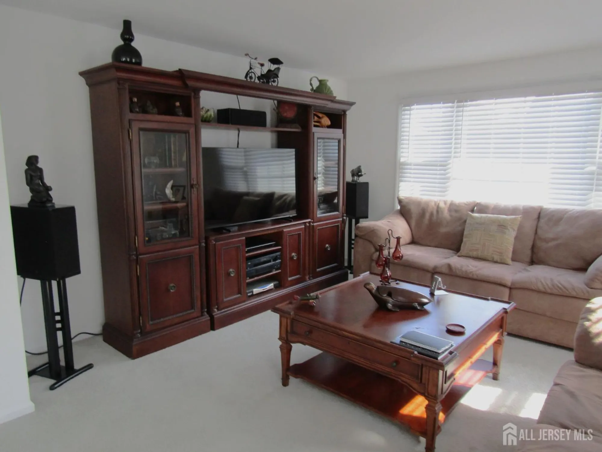 Property Slideshow image 5 of 21 | 120 rossmoor dr n, Monroe, NJ, 08831