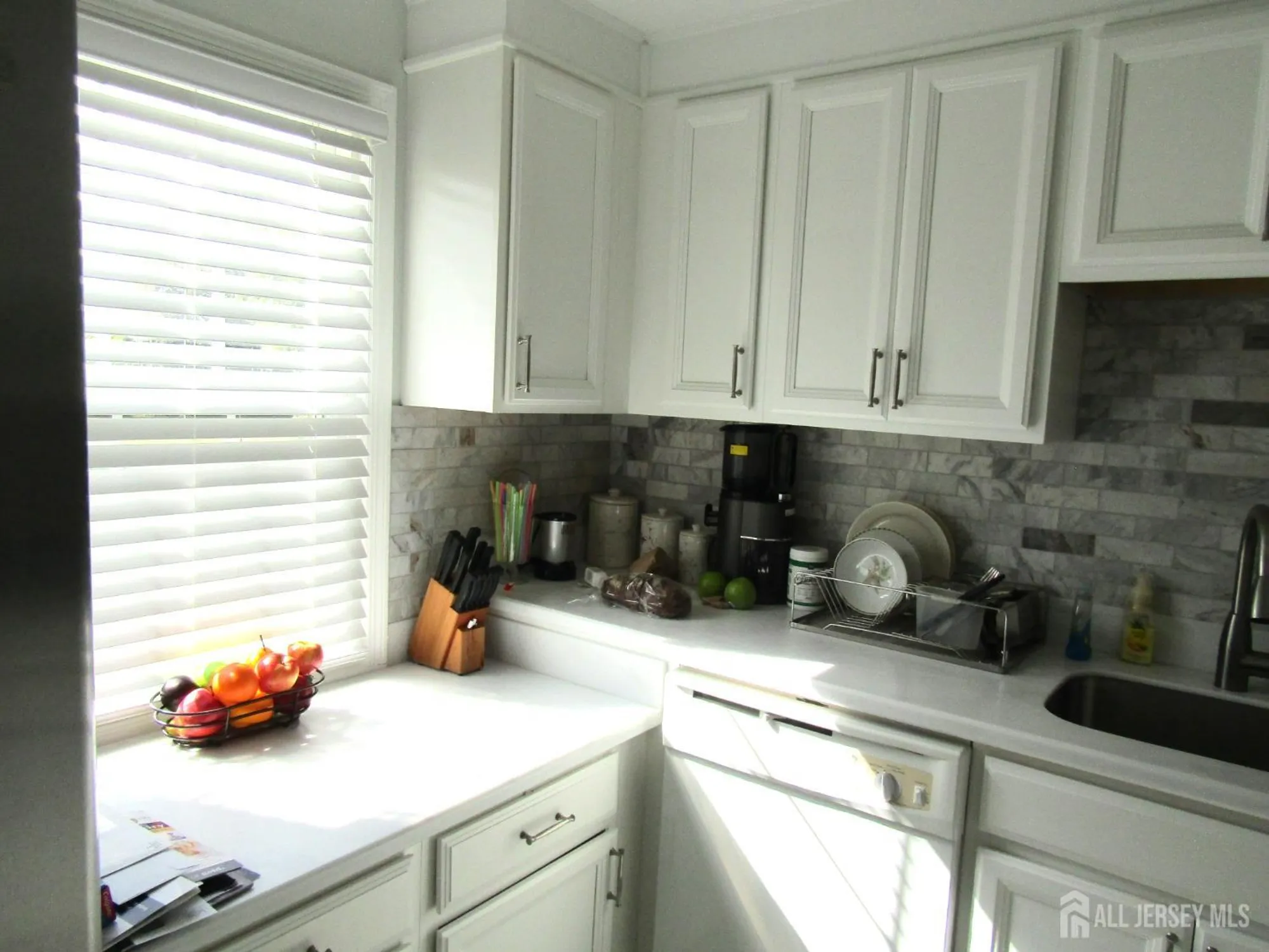 Property Slideshow image 11 of 21 | 120 rossmoor dr n, Monroe, NJ, 08831