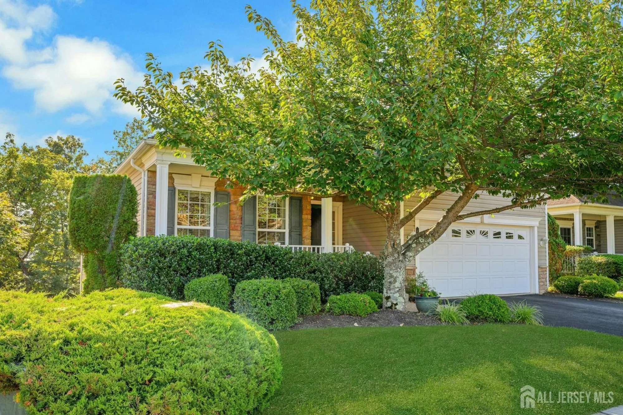 Property Slideshow image 1 of 39 | 476 crossfields ln, Somerset, NJ, 08873