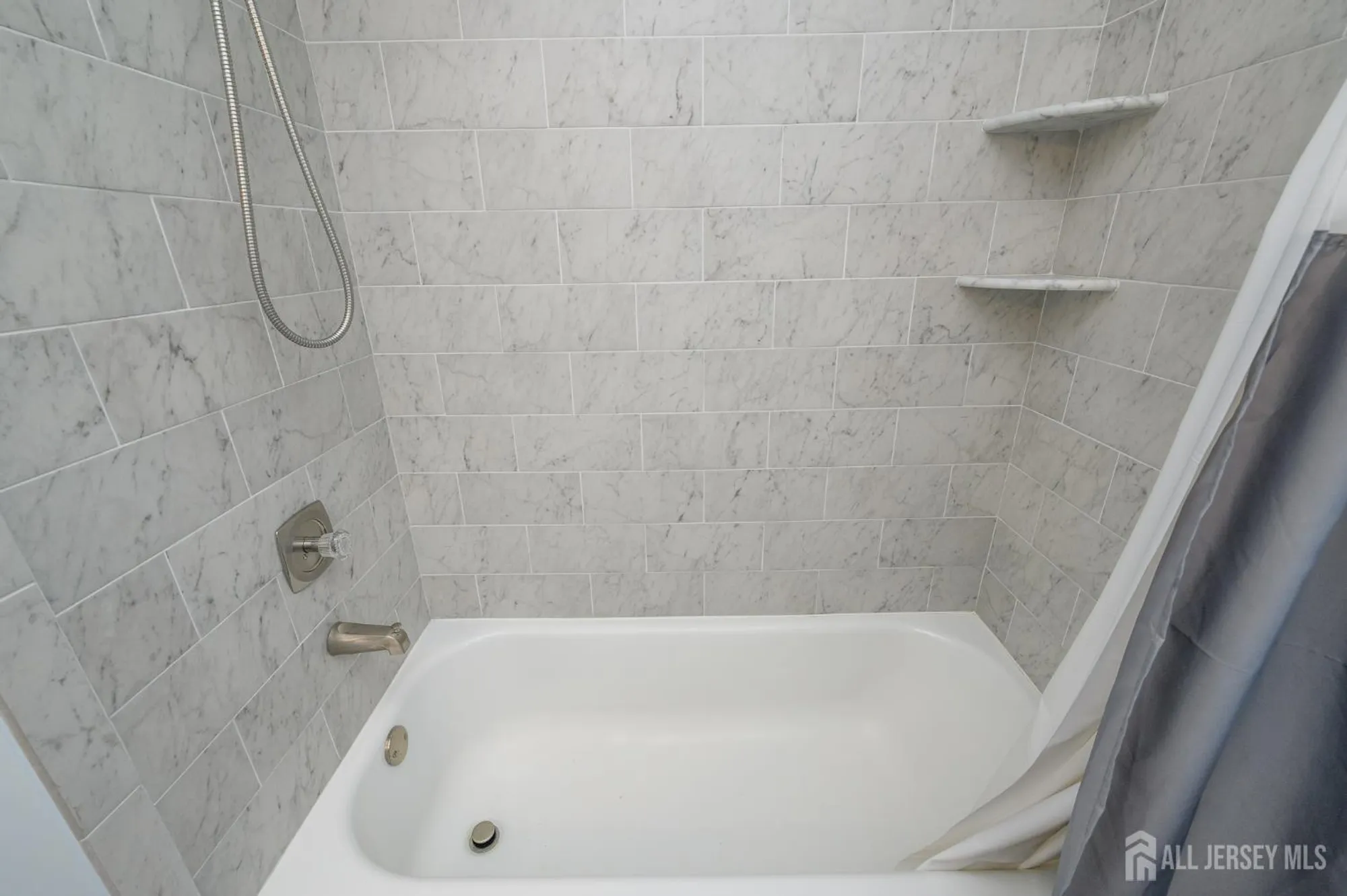 Property Slideshow image 24 of 35 | 11 graham ct, Brick, NJ, 08724