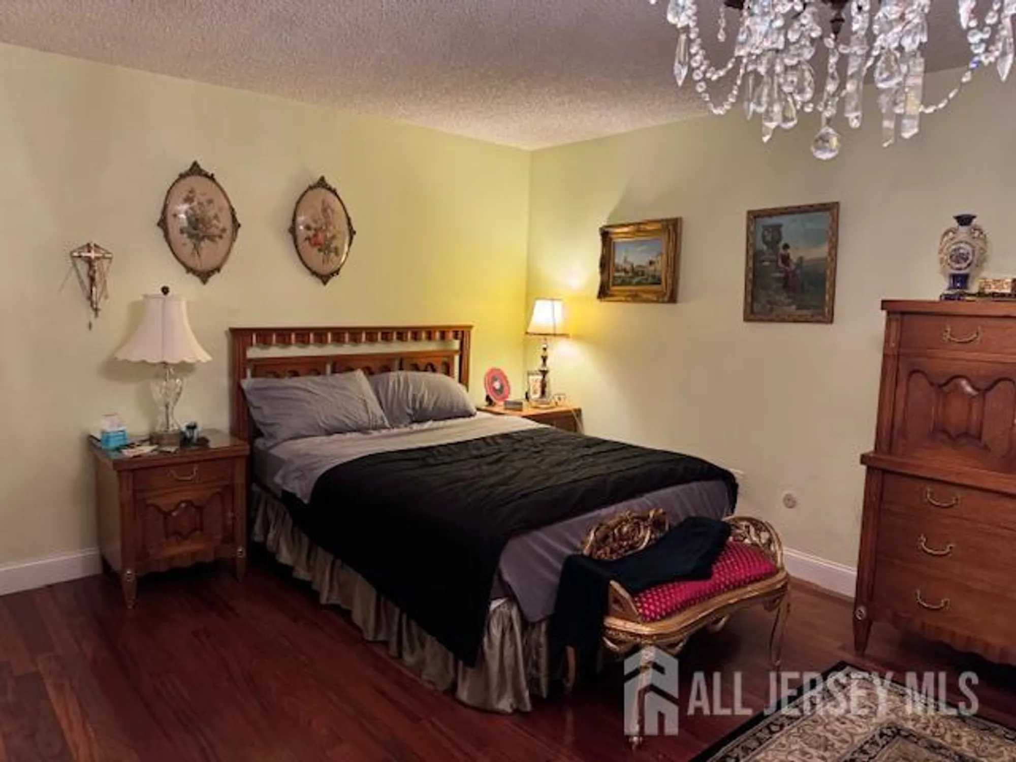 Property Slideshow image 16 of 28 | 340 quinton dr b, Monroe, NJ, 08831