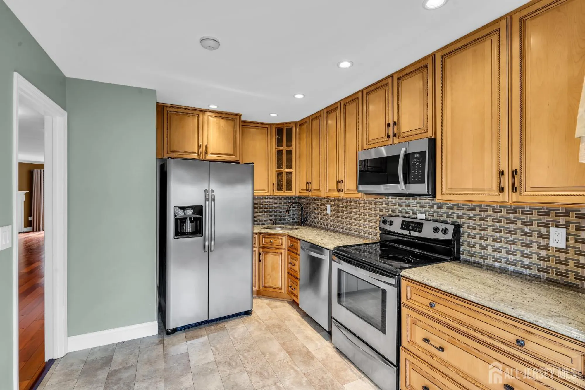 Property Slideshow image 8 of 23 | 27 benjamin franklin dr b, Monroe, NJ, 08831