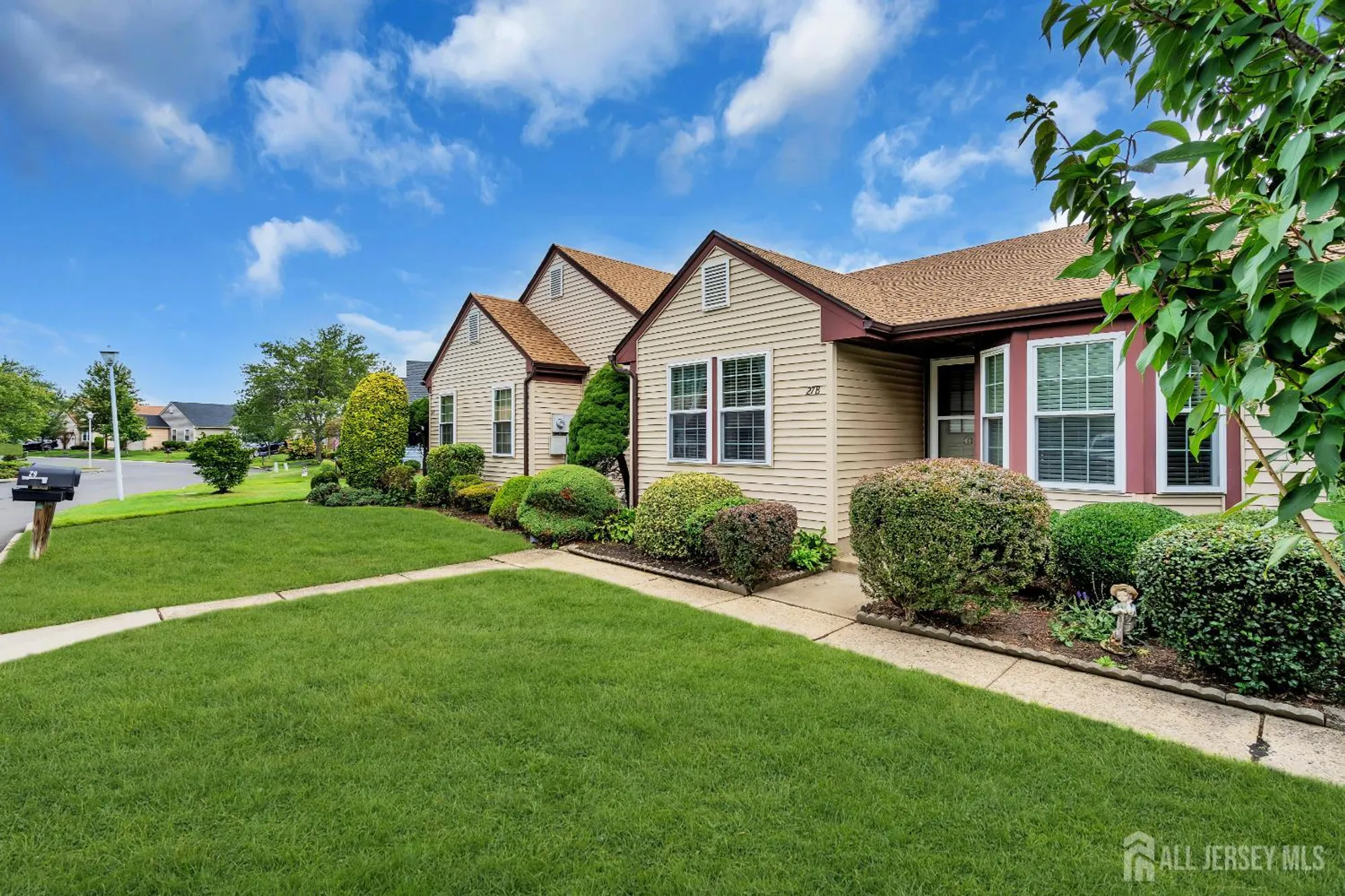 Property Slideshow image 23 of 23 | 27 benjamin franklin dr b, Monroe, NJ, 08831