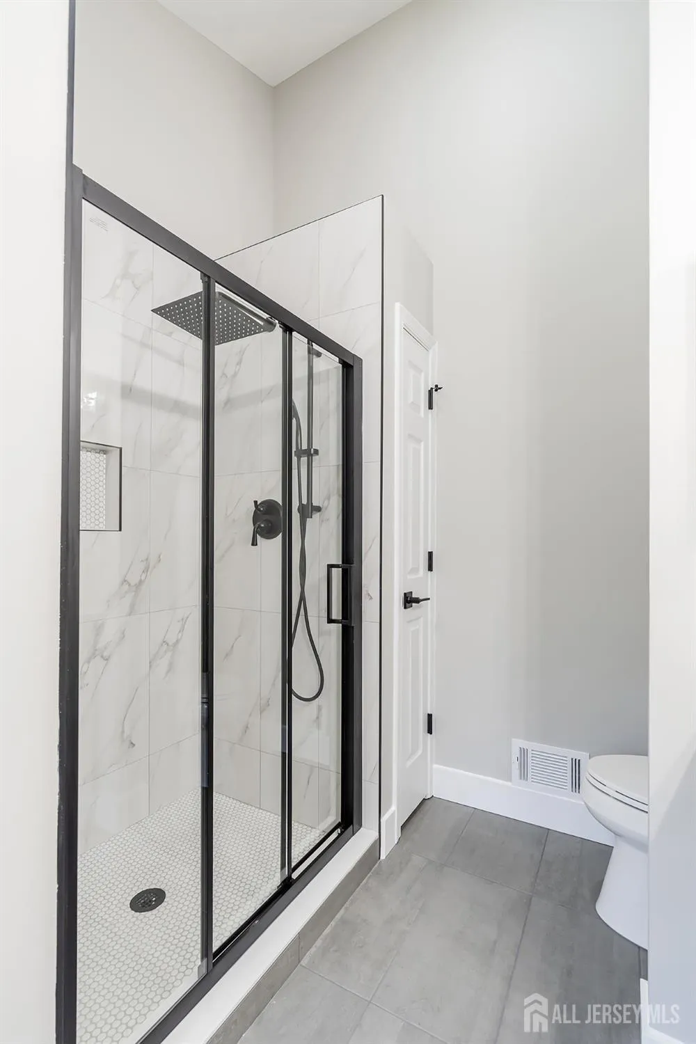 Property Slideshow image 25 of 37 | 36 congressional rd, Jackson, NJ, 08527