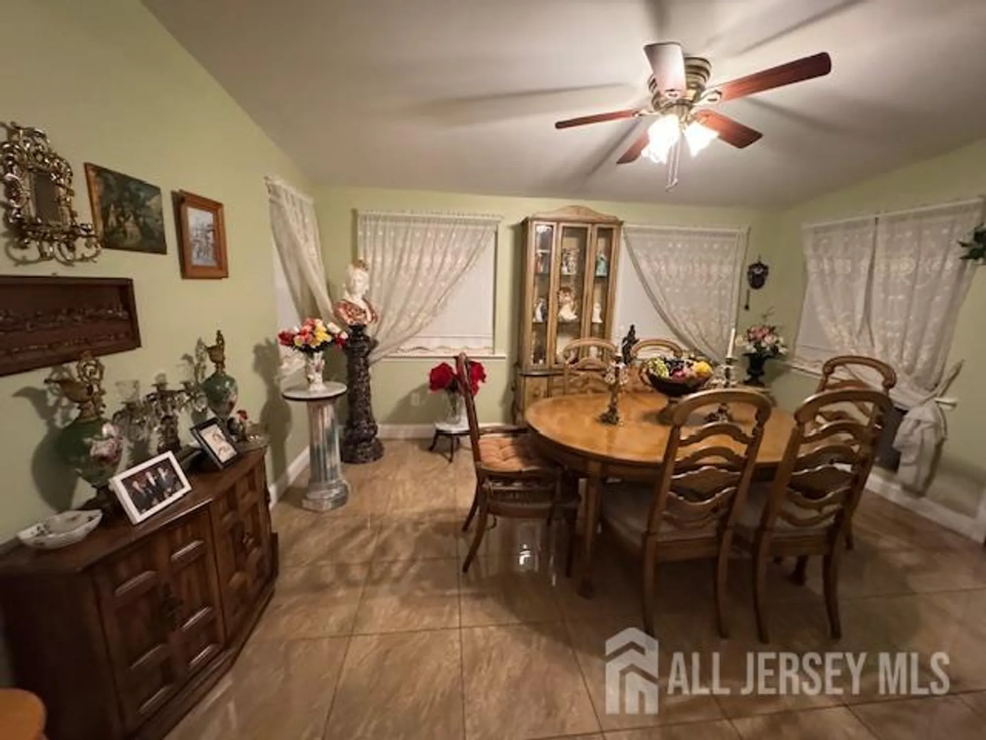 Property Slideshow image 15 of 28 | 340 quinton dr b, Monroe, NJ, 08831