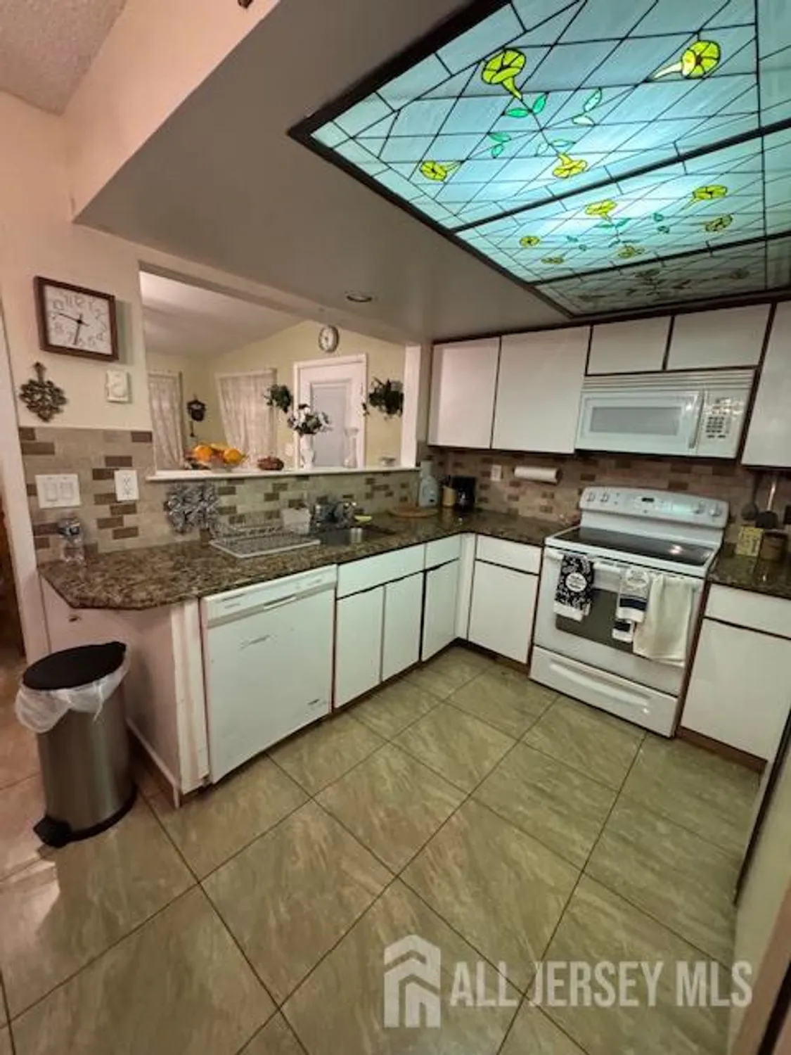 Property Slideshow image 14 of 28 | 340 quinton dr b, Monroe, NJ, 08831