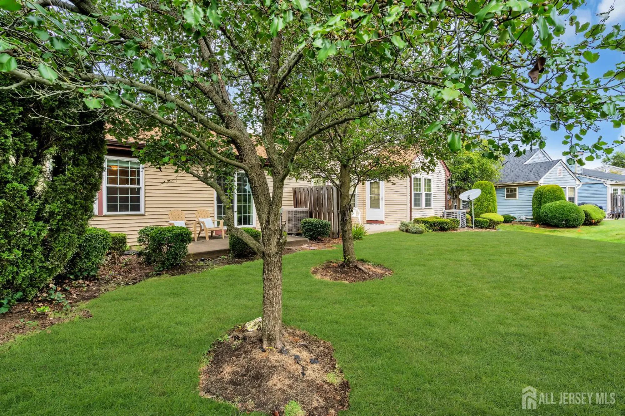 Property Slideshow image 20 of 23 | 27 benjamin franklin dr b, Monroe, NJ, 08831