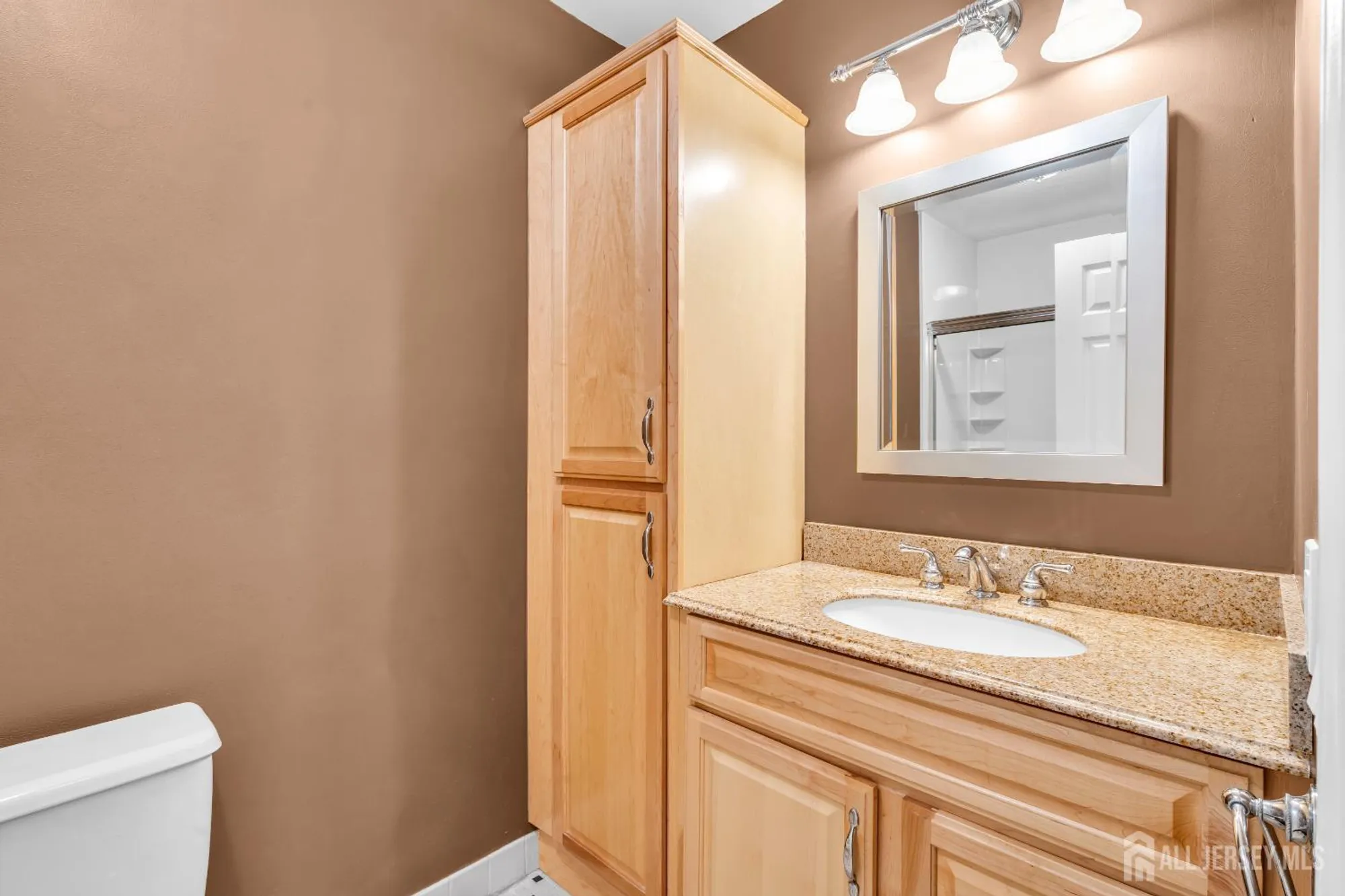 Property Slideshow image 13 of 23 | 27 benjamin franklin dr b, Monroe, NJ, 08831