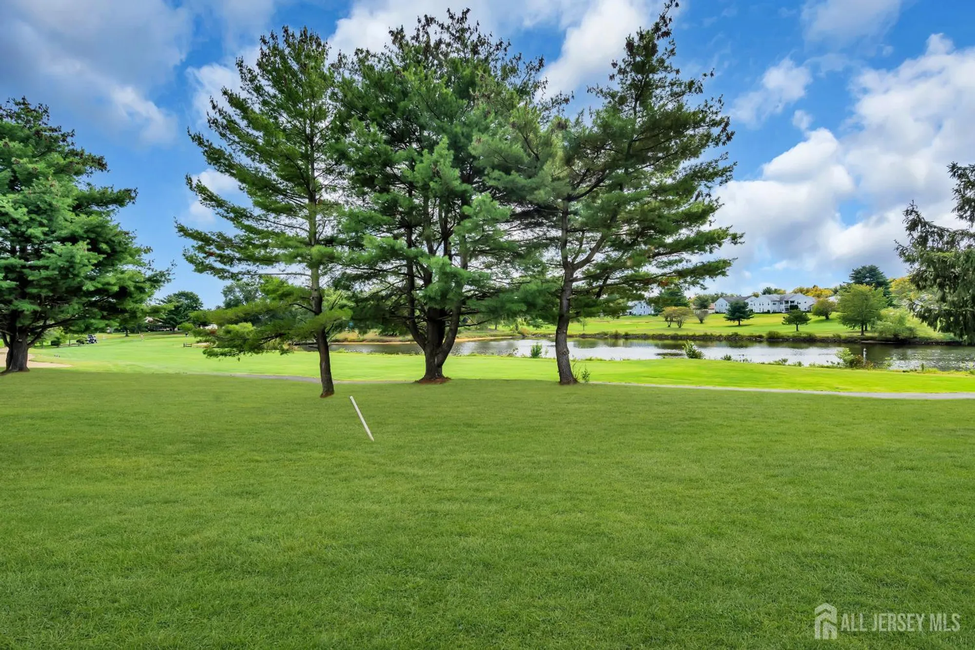 Property Slideshow image 22 of 23 | 27 benjamin franklin dr b, Monroe, NJ, 08831