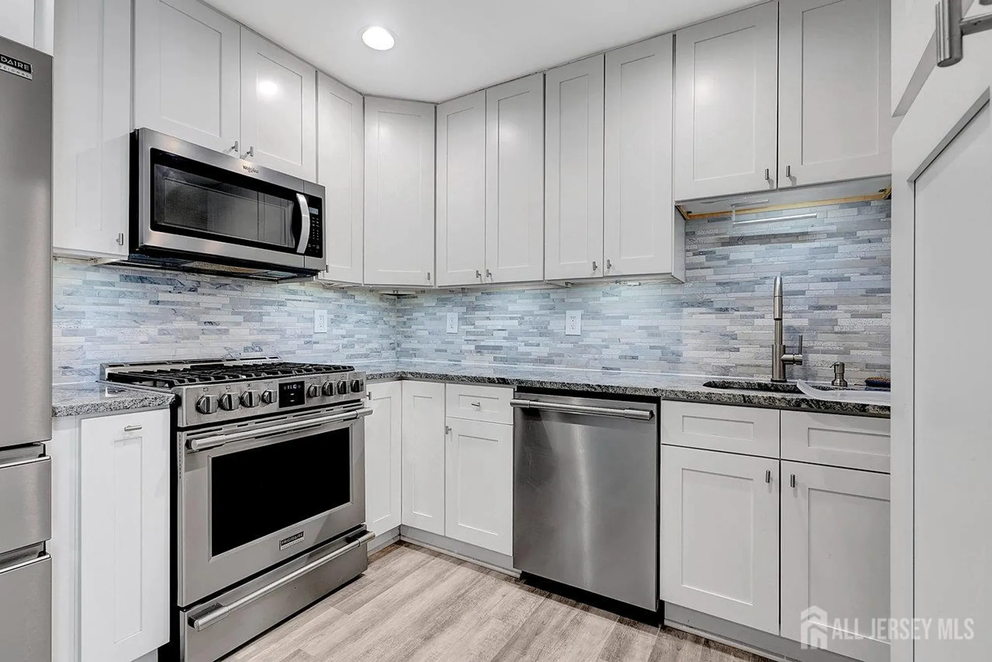 Property Slideshow image 8 of 17 | 14 california ct, Matawan, NJ, 07747