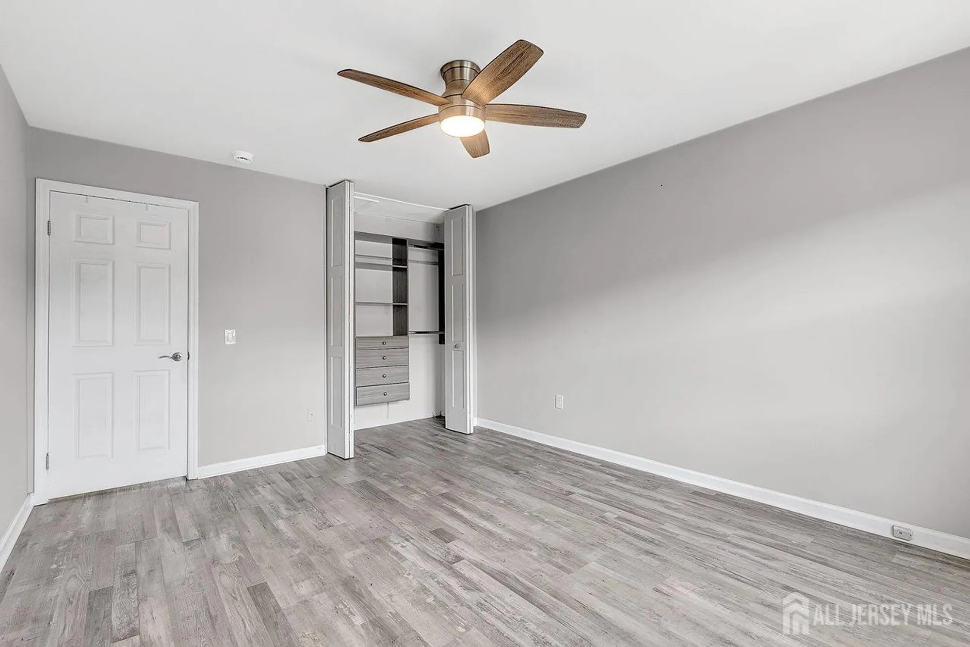 Property Slideshow image 2 of 17 | 14 california ct, Matawan, NJ, 07747