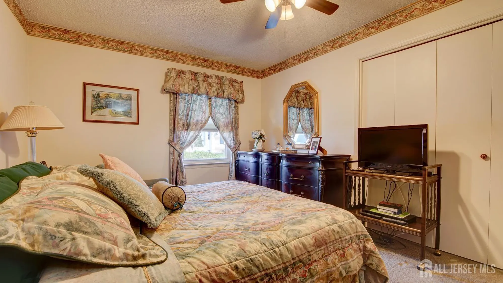 Property Slideshow image 16 of 23 | 179 rossmoor dr h, Monroe, NJ, 08831