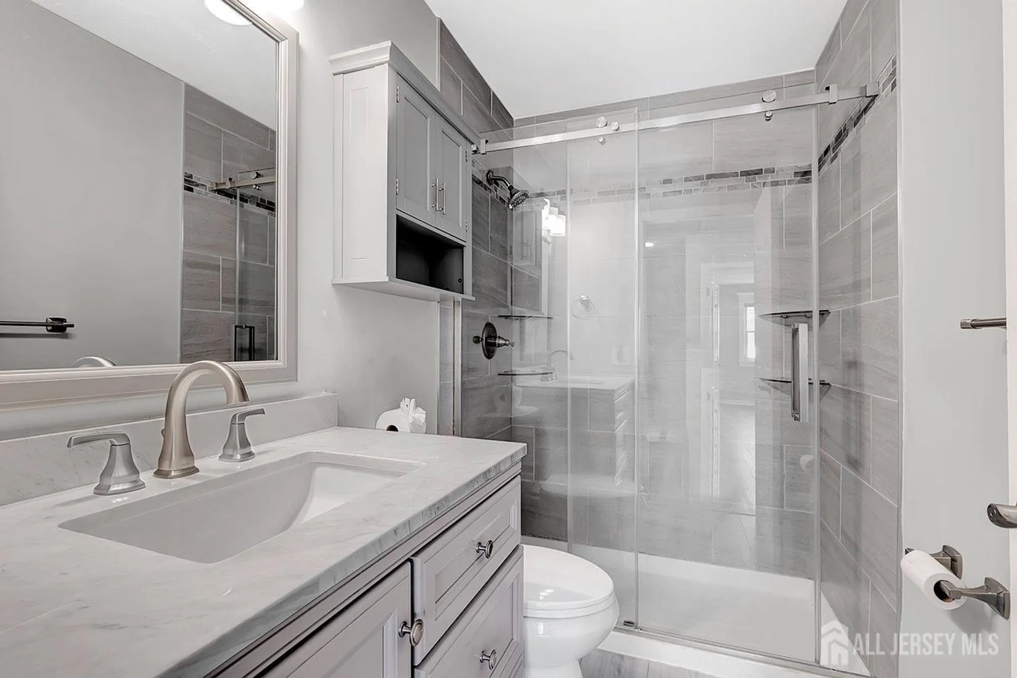 Property Slideshow image 5 of 17 | 14 california ct, Matawan, NJ, 07747