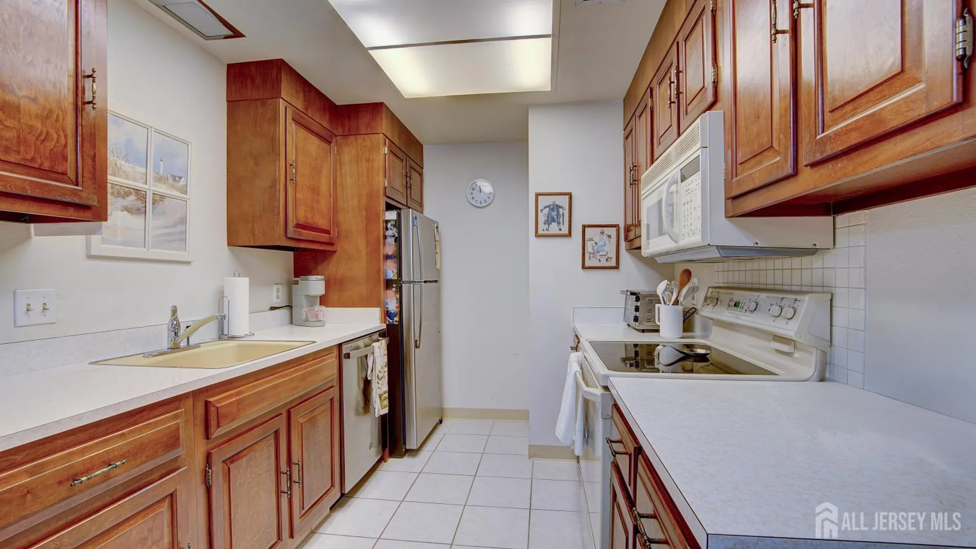 Property Slideshow image 7 of 23 | 179 rossmoor dr h, Monroe, NJ, 08831