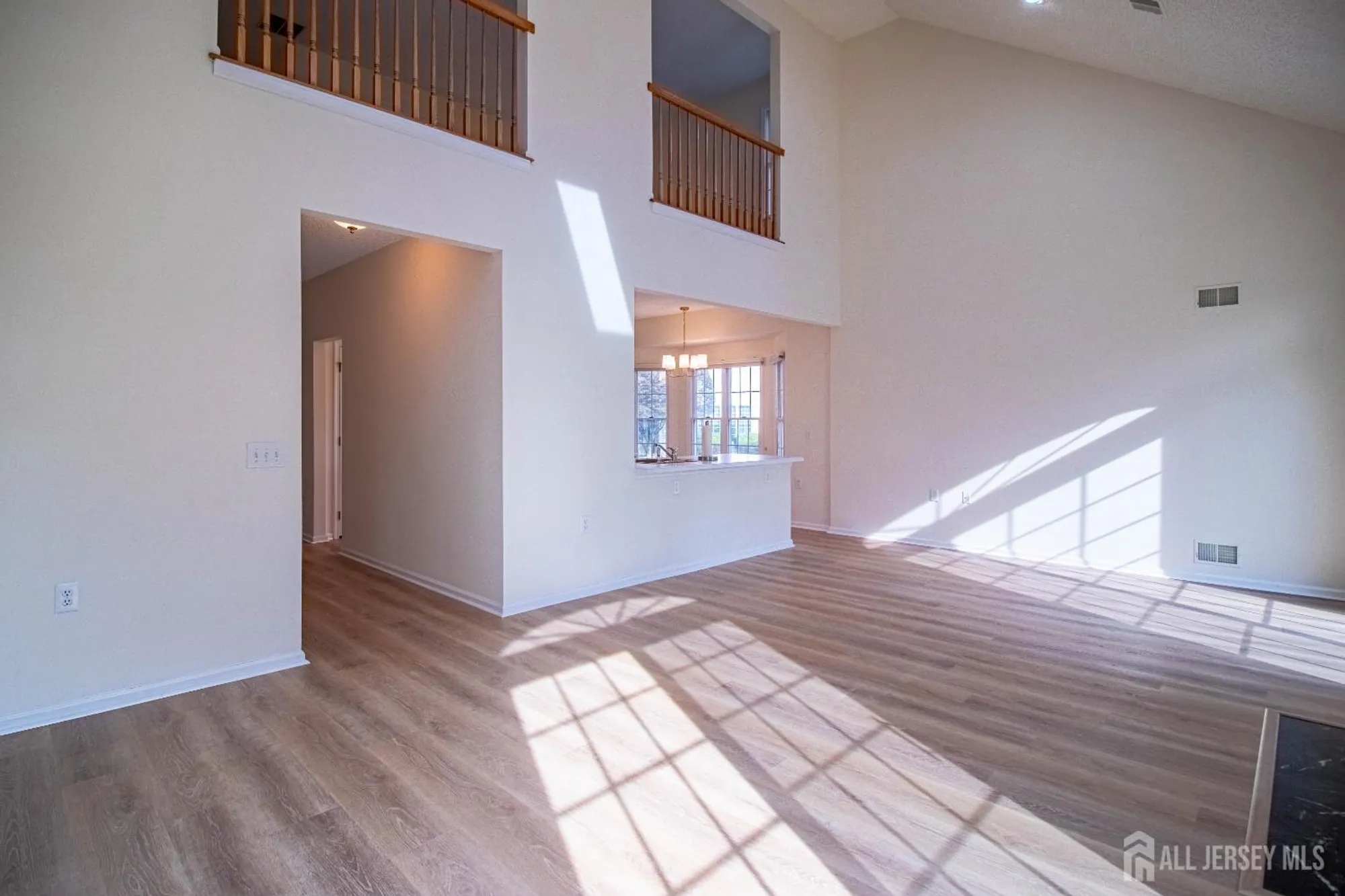 Property Slideshow image 11 of 31 | 42 brighton ct, Monroe, NJ, 08831