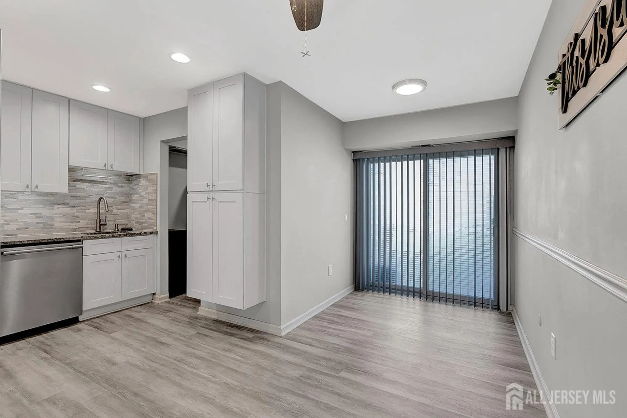 Property Slideshow image 12 of 17 | 14 california ct, Matawan, NJ, 07747