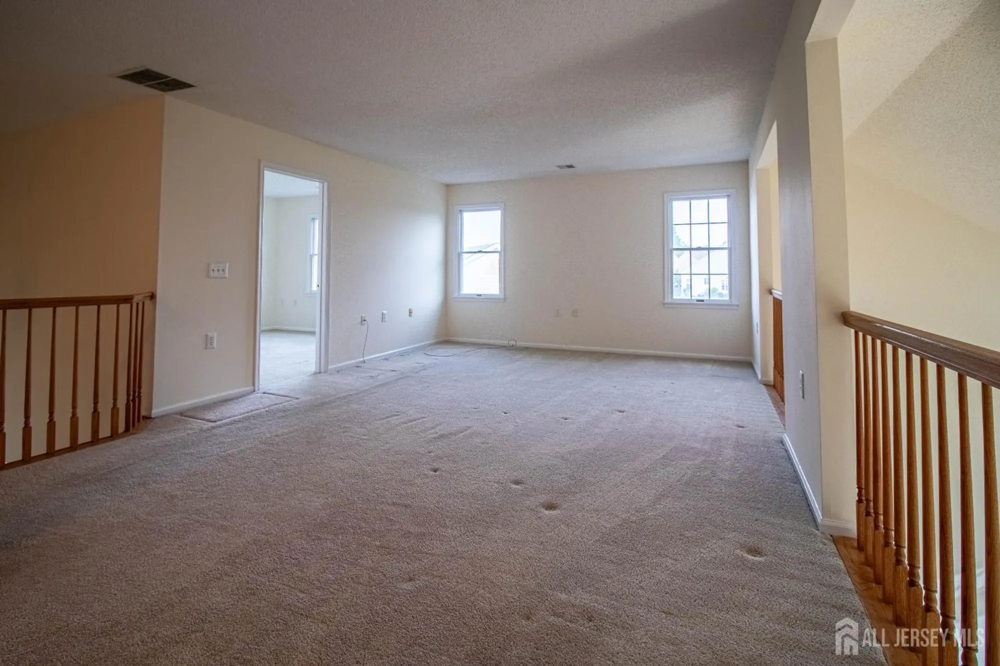 Property Slideshow image 18 of 31 | 42 brighton ct, Monroe, NJ, 08831